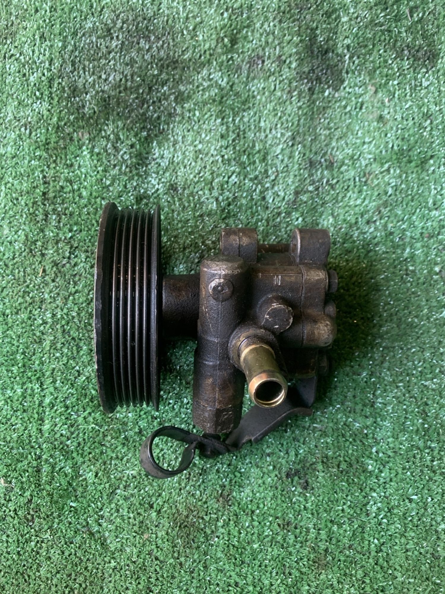 https://gcs.partsauto.market/rn-stockpro.appspot.com/thmbs/userImages/f92b14355489e3b224da6399a17e0798/part/7c4c67bc-4666-4177-a85d-676a2f9ac710_1748260252271.jpg