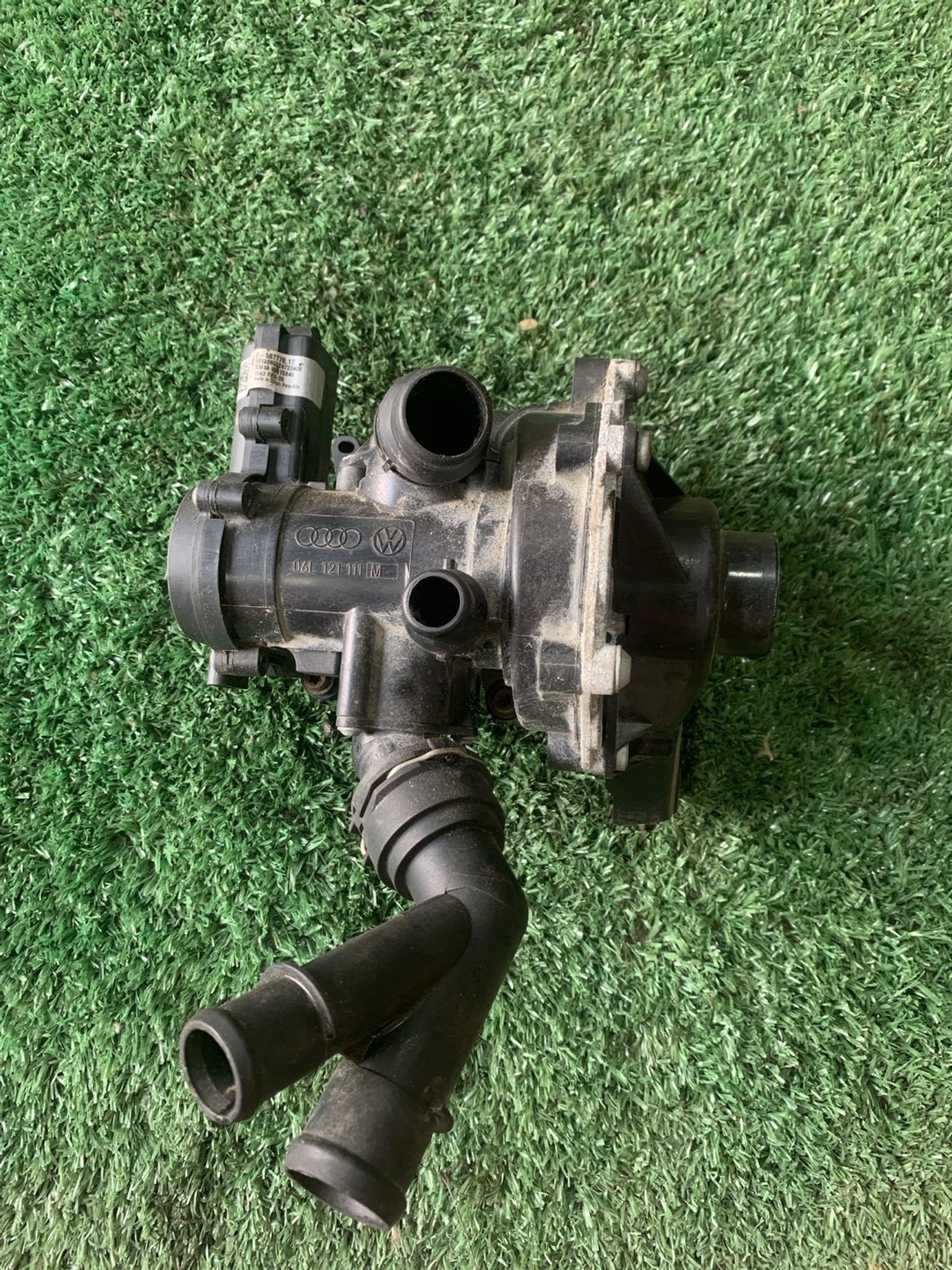 https://gcs.partsauto.market/rn-stockpro.appspot.com/thmbs/userImages/f92b14355489e3b224da6399a17e0798/part/7c982b3b-5e9a-4586-ba5b-c39e04988429_1749817957654.jpg