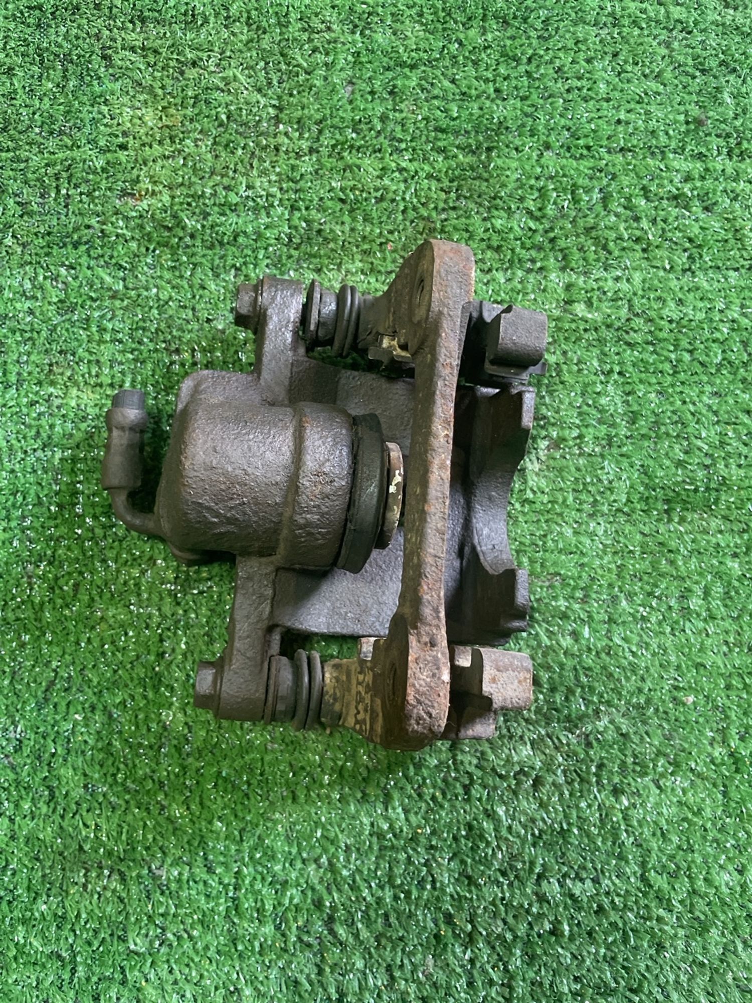 https://gcs.partsauto.market/rn-stockpro.appspot.com/thmbs/userImages/f92b14355489e3b224da6399a17e0798/part/811e0ecd-1ce9-42d8-a105-3ef3cdcd0668_1746362931213.jpg
