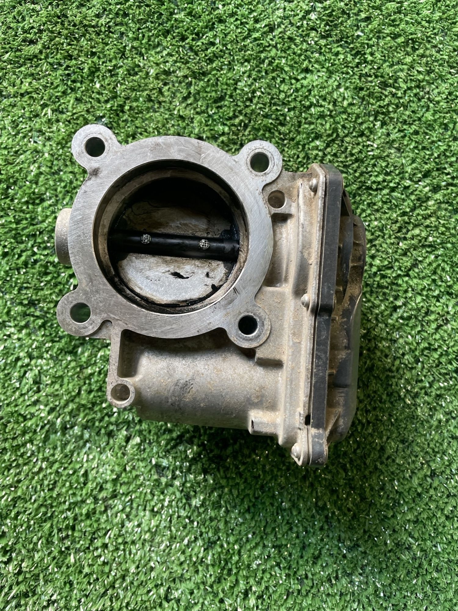 https://gcs.partsauto.market/rn-stockpro.appspot.com/thmbs/userImages/f92b14355489e3b224da6399a17e0798/part/840b703a-8957-4e39-80ac-91581949bb45_1746885507453.jpg