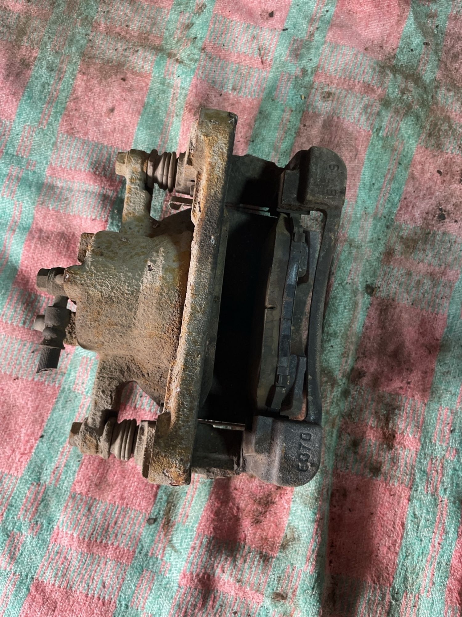 https://gcs.partsauto.market/rn-stockpro.appspot.com/thmbs/userImages/f92b14355489e3b224da6399a17e0798/part/8429e665-36e3-4405-b21a-235cc6374ada_1746278760173.jpg