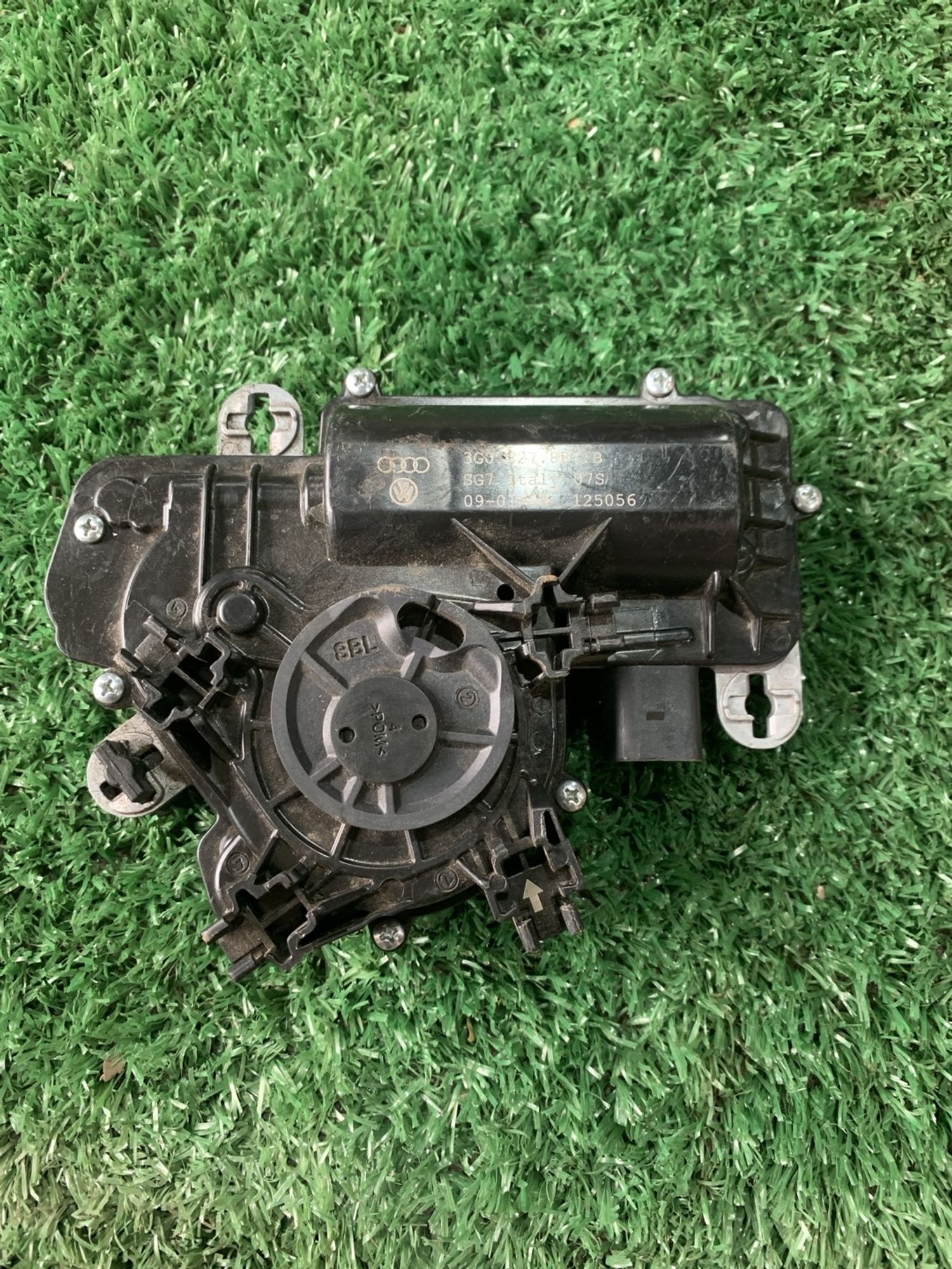 https://gcs.partsauto.market/rn-stockpro.appspot.com/thmbs/userImages/f92b14355489e3b224da6399a17e0798/part/84b2c746-3f36-40af-b668-8b45d4a92f11_1749984498146.jpg