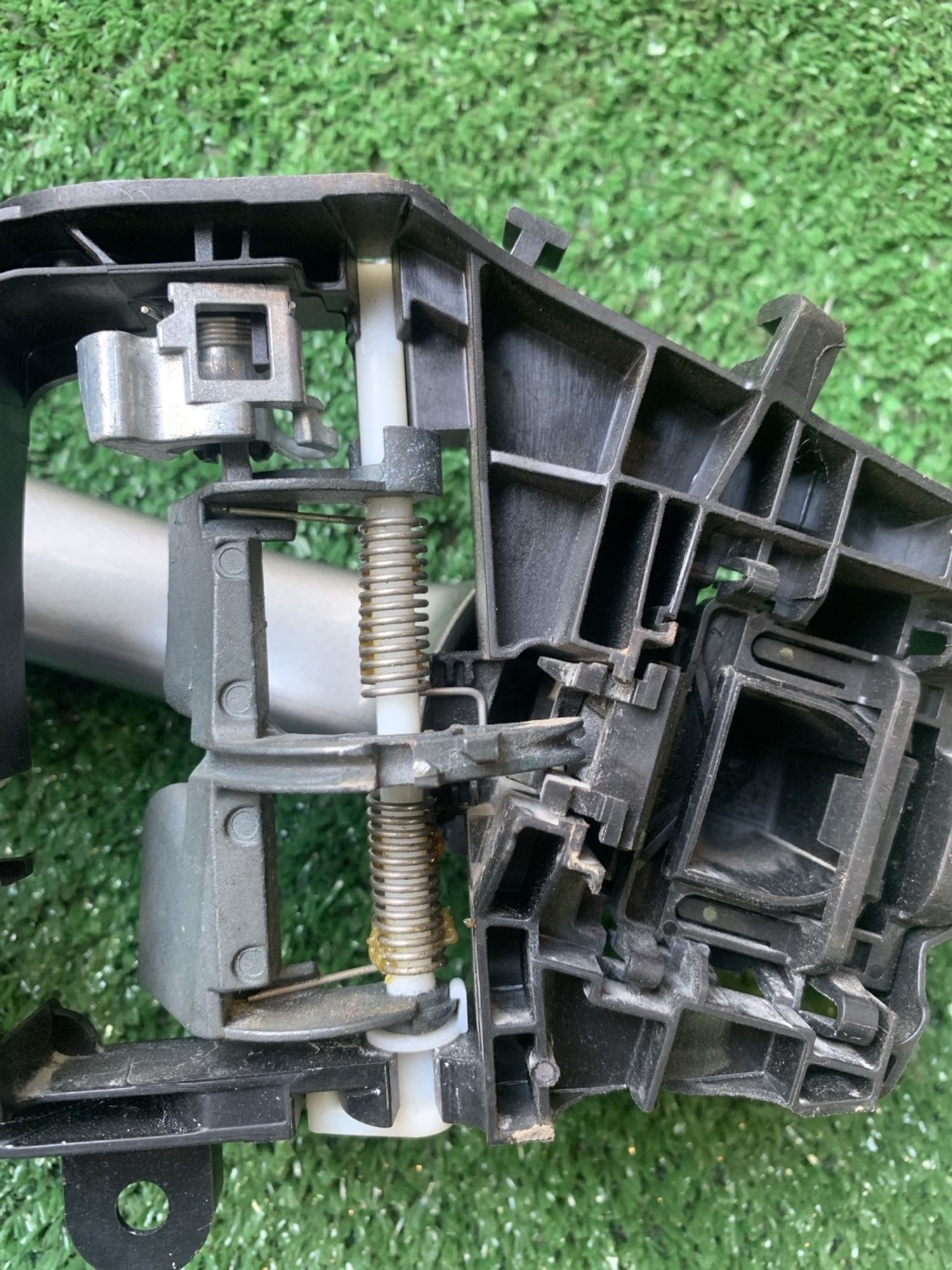 https://gcs.partsauto.market/rn-stockpro.appspot.com/thmbs/userImages/f92b14355489e3b224da6399a17e0798/part/87668b7a-9f6b-4ed2-b00a-54ce199530f3_1747487023270.jpg