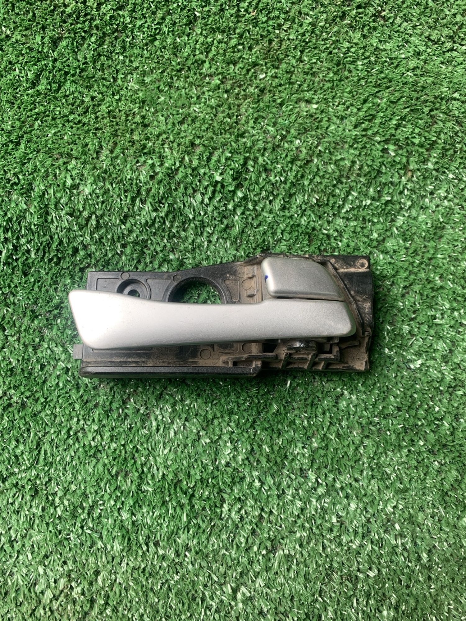 https://gcs.partsauto.market/rn-stockpro.appspot.com/thmbs/userImages/f92b14355489e3b224da6399a17e0798/part/8b0df838-810d-4edf-8f30-424b98b6a066_1747480657805.jpg