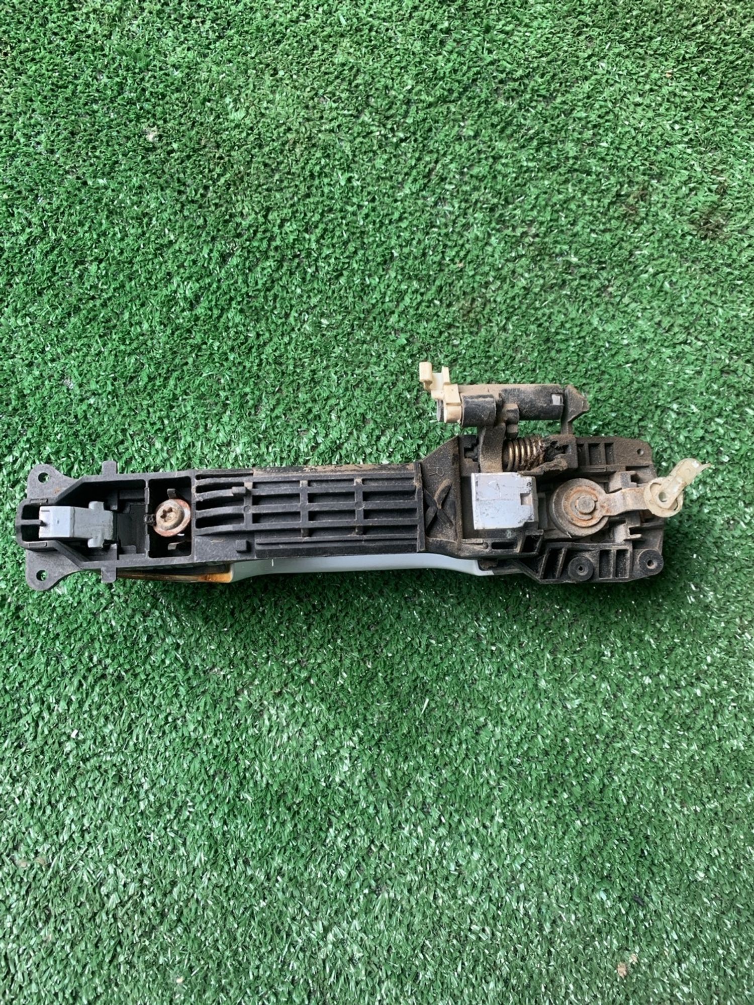 https://gcs.partsauto.market/rn-stockpro.appspot.com/thmbs/userImages/f92b14355489e3b224da6399a17e0798/part/8dfd261e-f8e8-4aea-9a9a-2beae1fb3747_1747488055983.jpg