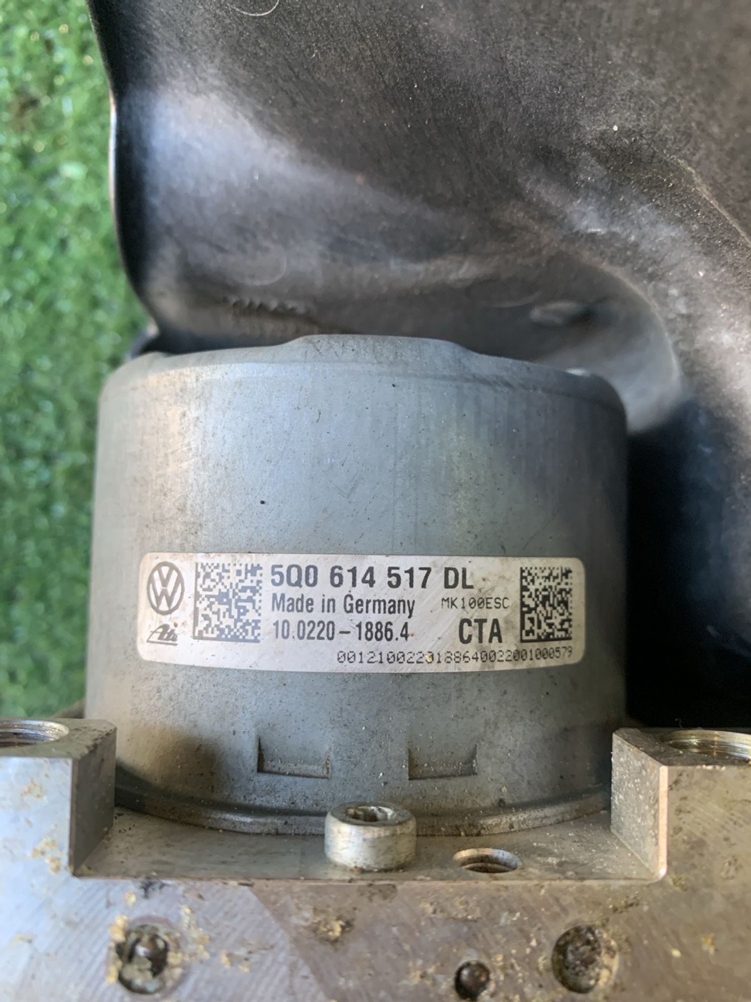 https://gcs.partsauto.market/rn-stockpro.appspot.com/thmbs/userImages/f92b14355489e3b224da6399a17e0798/part/8e3ce620-c5f3-468d-ad6e-ba69c835b04e_1748332962563.jpg