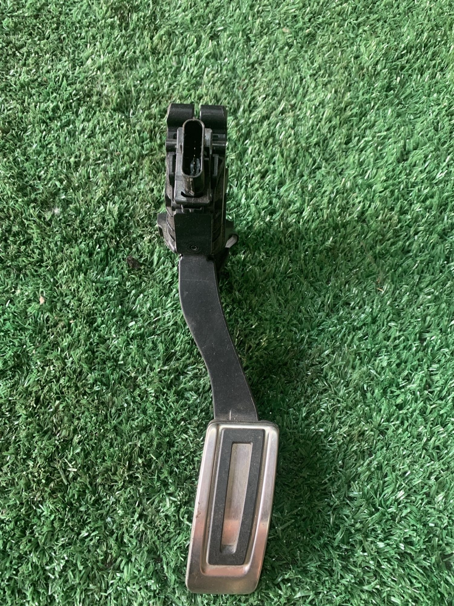 https://gcs.partsauto.market/rn-stockpro.appspot.com/thmbs/userImages/f92b14355489e3b224da6399a17e0798/part/91f9f905-2a73-4ebd-ac09-fafa650c17af_1749708958880.jpg