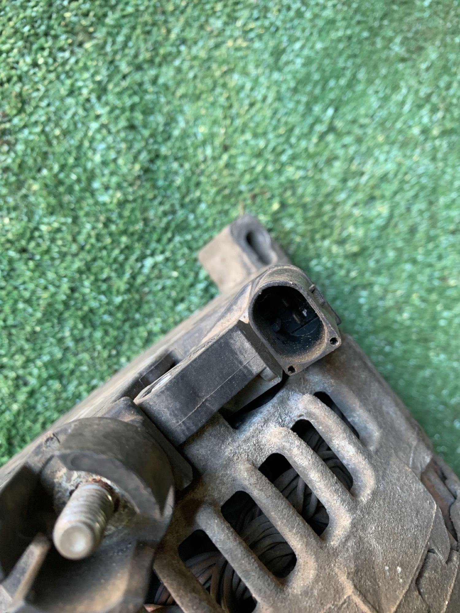 https://gcs.partsauto.market/rn-stockpro.appspot.com/thmbs/userImages/f92b14355489e3b224da6399a17e0798/part/98a0f0ac-f36b-4525-87b5-1d5e19f47ea0_1748153088945.jpg