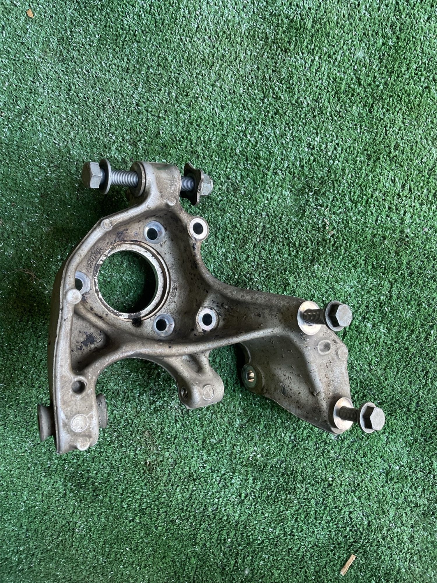 https://gcs.partsauto.market/rn-stockpro.appspot.com/thmbs/userImages/f92b14355489e3b224da6399a17e0798/part/9a613721-9efc-4e8f-bcaa-7bbb46da8327_1747047261824.jpg