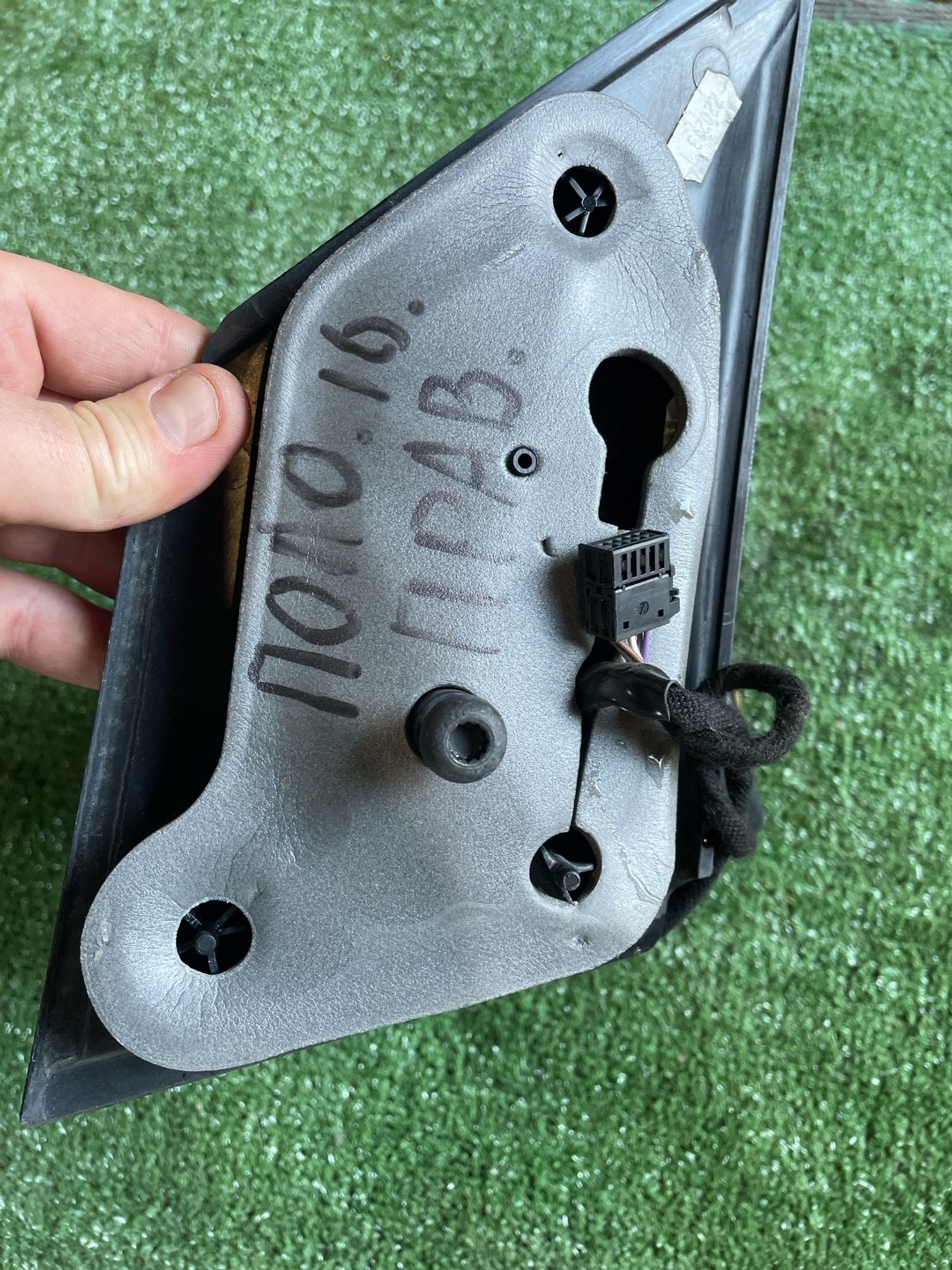 https://gcs.partsauto.market/rn-stockpro.appspot.com/thmbs/userImages/f92b14355489e3b224da6399a17e0798/part/9ab0f82b-177f-43d1-b7a2-1b5c4bcce002_1747058807011.jpg