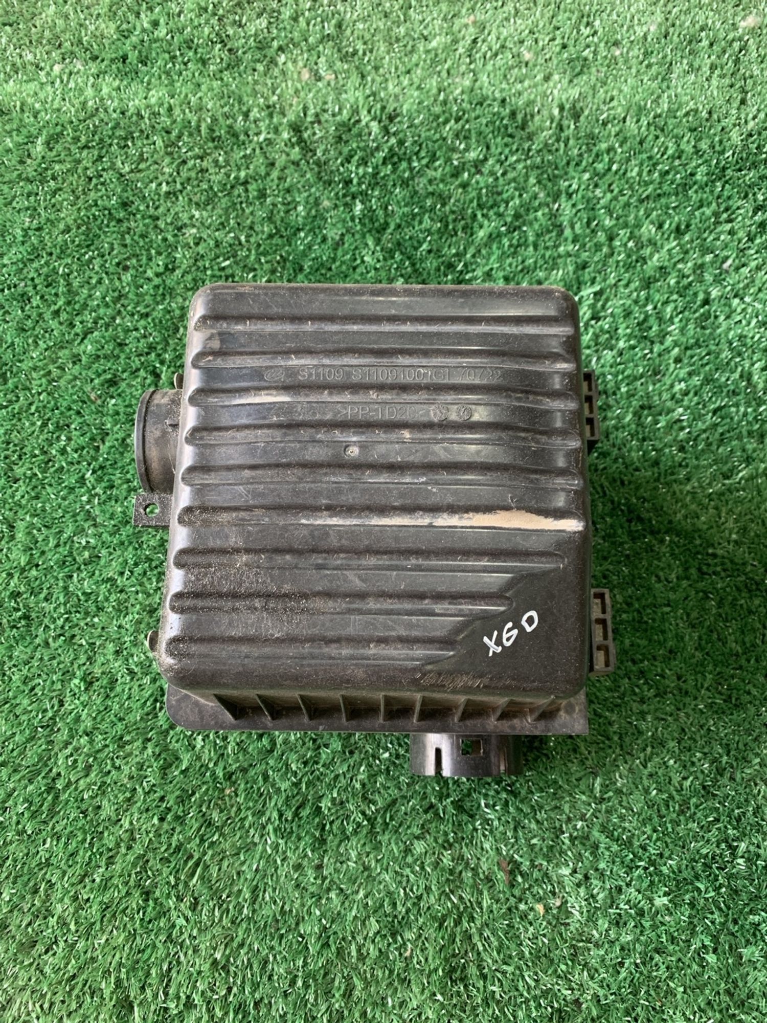 https://gcs.partsauto.market/rn-stockpro.appspot.com/thmbs/userImages/f92b14355489e3b224da6399a17e0798/part/9ccd7522-f5ac-4d7e-943d-caddffbf6a75_1748693587651.jpg