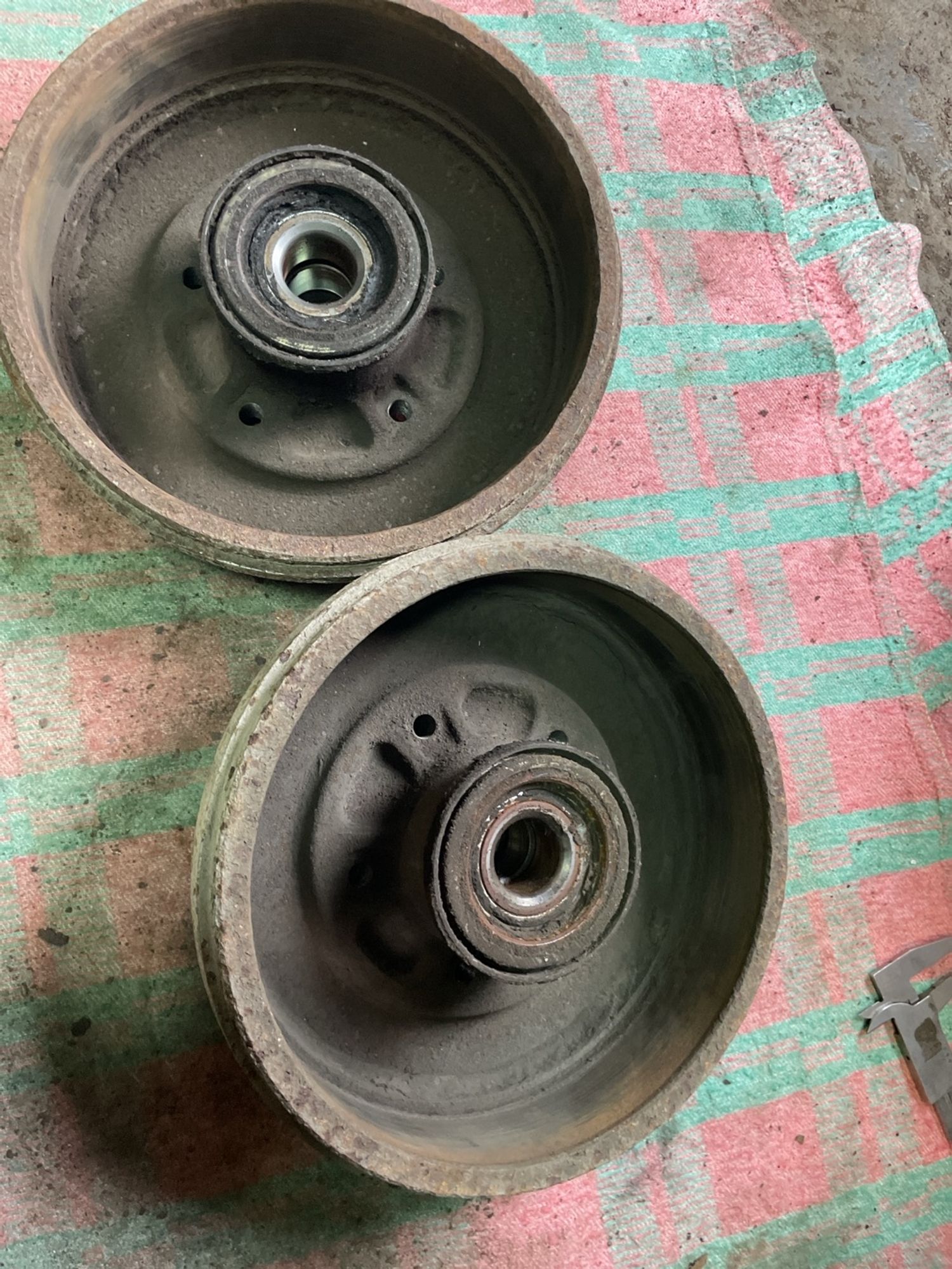 https://gcs.partsauto.market/rn-stockpro.appspot.com/thmbs/userImages/f92b14355489e3b224da6399a17e0798/part/a15f848f-f58f-462a-b345-3df057f57764_1746174728357.jpg