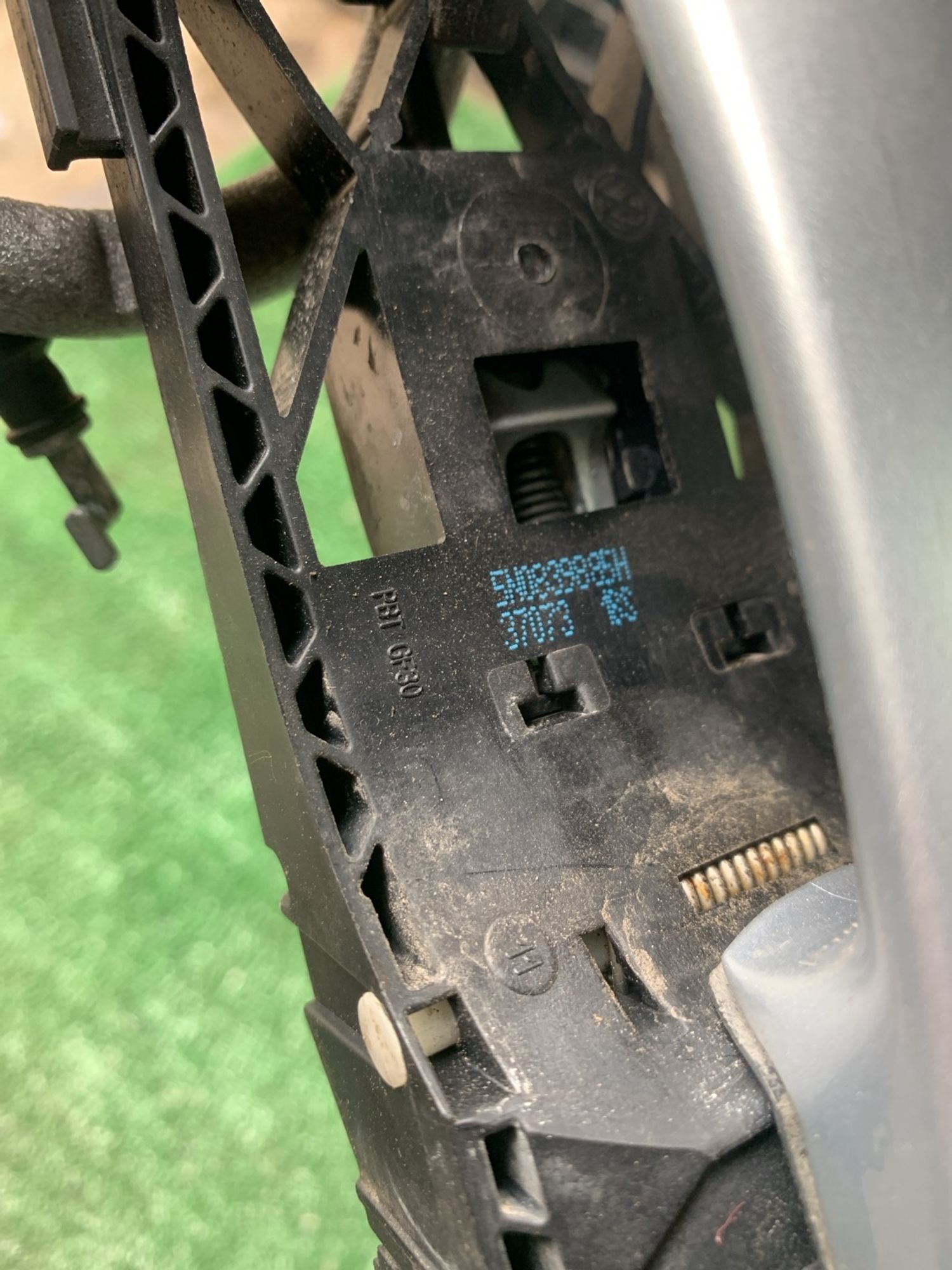 https://gcs.partsauto.market/rn-stockpro.appspot.com/thmbs/userImages/f92b14355489e3b224da6399a17e0798/part/a3fd8d25-72d4-4290-984e-e57e20b2865a_1747489565190.jpg