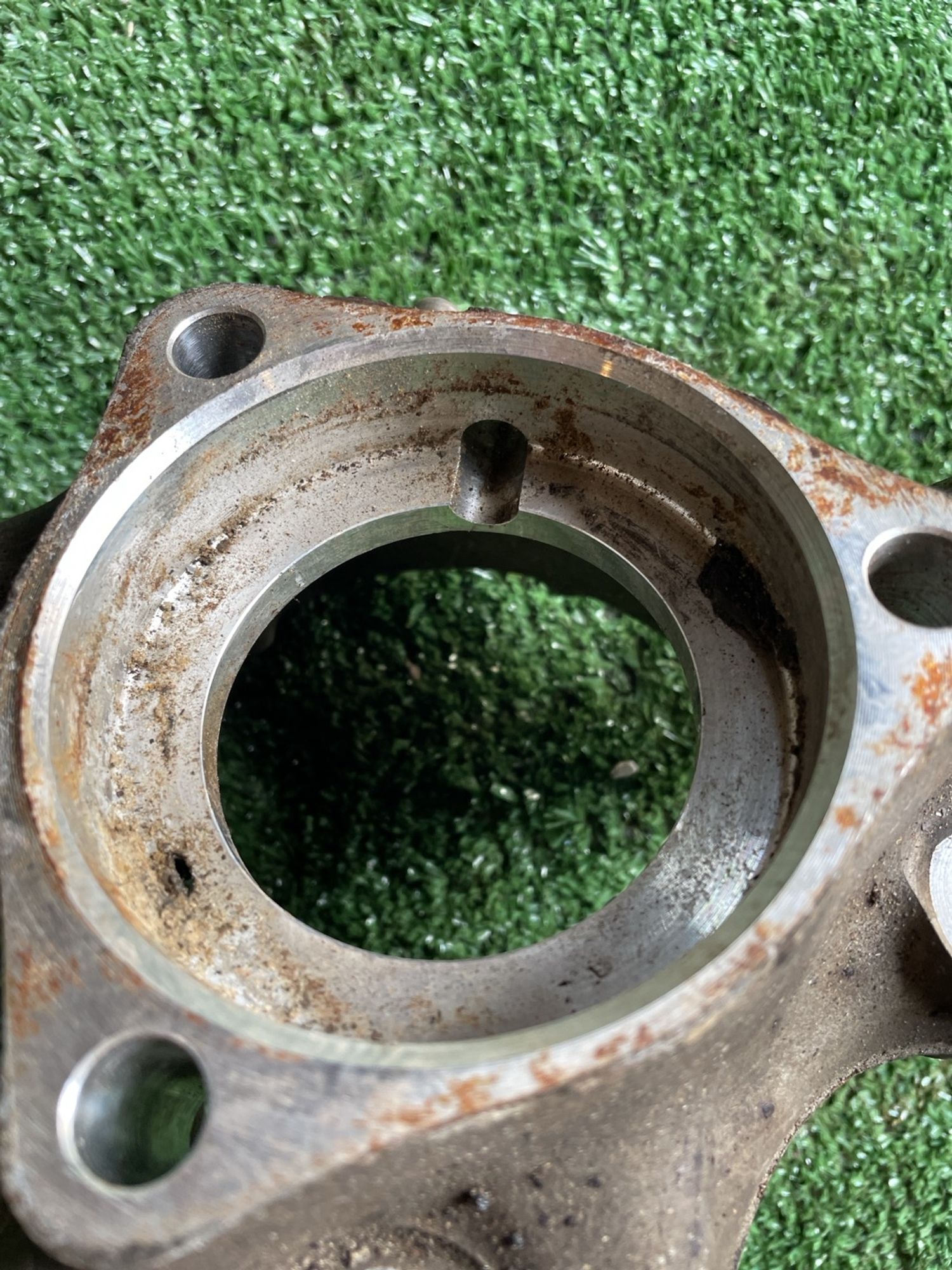 https://gcs.partsauto.market/rn-stockpro.appspot.com/thmbs/userImages/f92b14355489e3b224da6399a17e0798/part/ae94b83e-66dd-40a1-aa97-49ce1f39a9e7_1747039024585.jpg