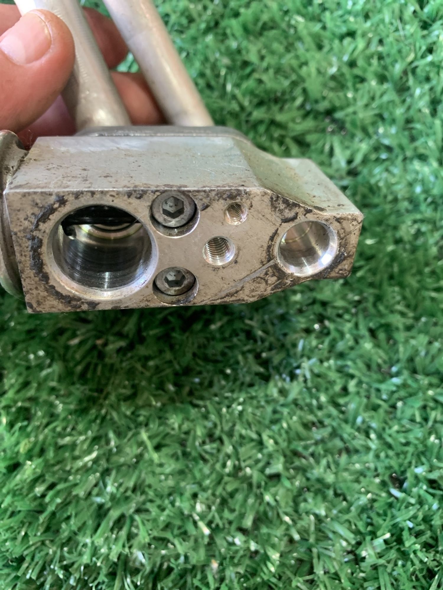 https://gcs.partsauto.market/rn-stockpro.appspot.com/thmbs/userImages/f92b14355489e3b224da6399a17e0798/part/bcf0eaed-63bb-4eb9-a390-3d4ac038c8d8_1748591369058.jpg