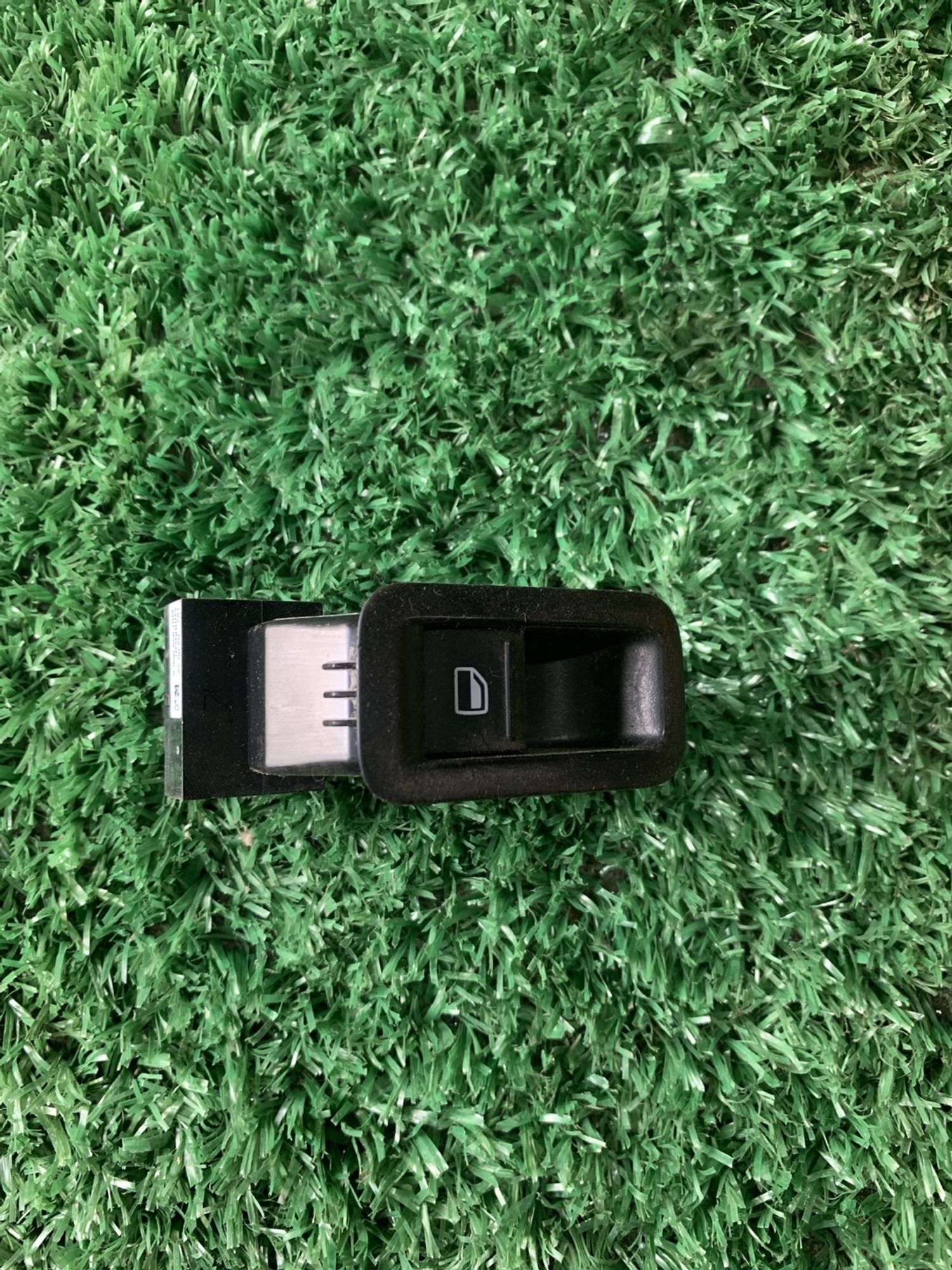 https://gcs.partsauto.market/rn-stockpro.appspot.com/thmbs/userImages/f92b14355489e3b224da6399a17e0798/part/c20a0942-09e8-4f94-9b86-e933037d6e71_1749887759217.jpg