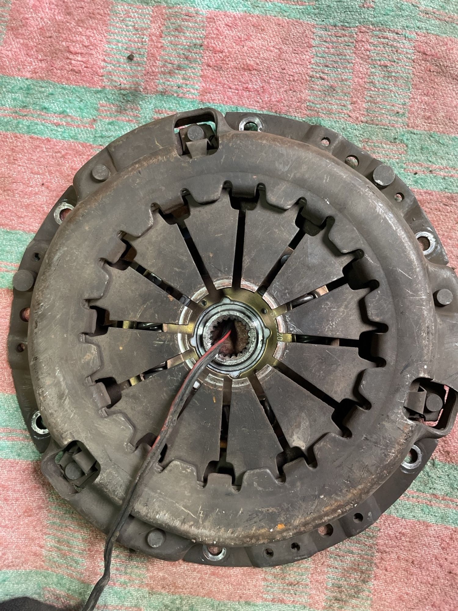 https://gcs.partsauto.market/rn-stockpro.appspot.com/thmbs/userImages/f92b14355489e3b224da6399a17e0798/part/c43557b8-27fb-46fd-ba11-ad5d20eca618_1746183219802.jpg