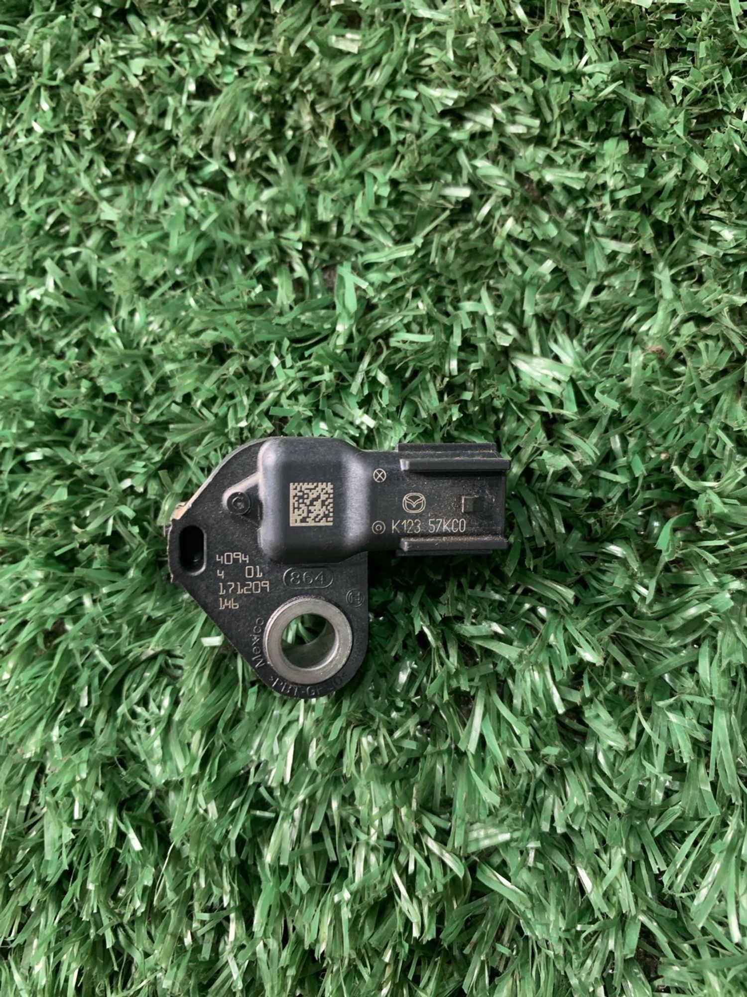 https://gcs.partsauto.market/rn-stockpro.appspot.com/thmbs/userImages/f92b14355489e3b224da6399a17e0798/part/c6c54ae8-1c4b-4e70-acea-4b59d7c67d54_1750501904214.jpg