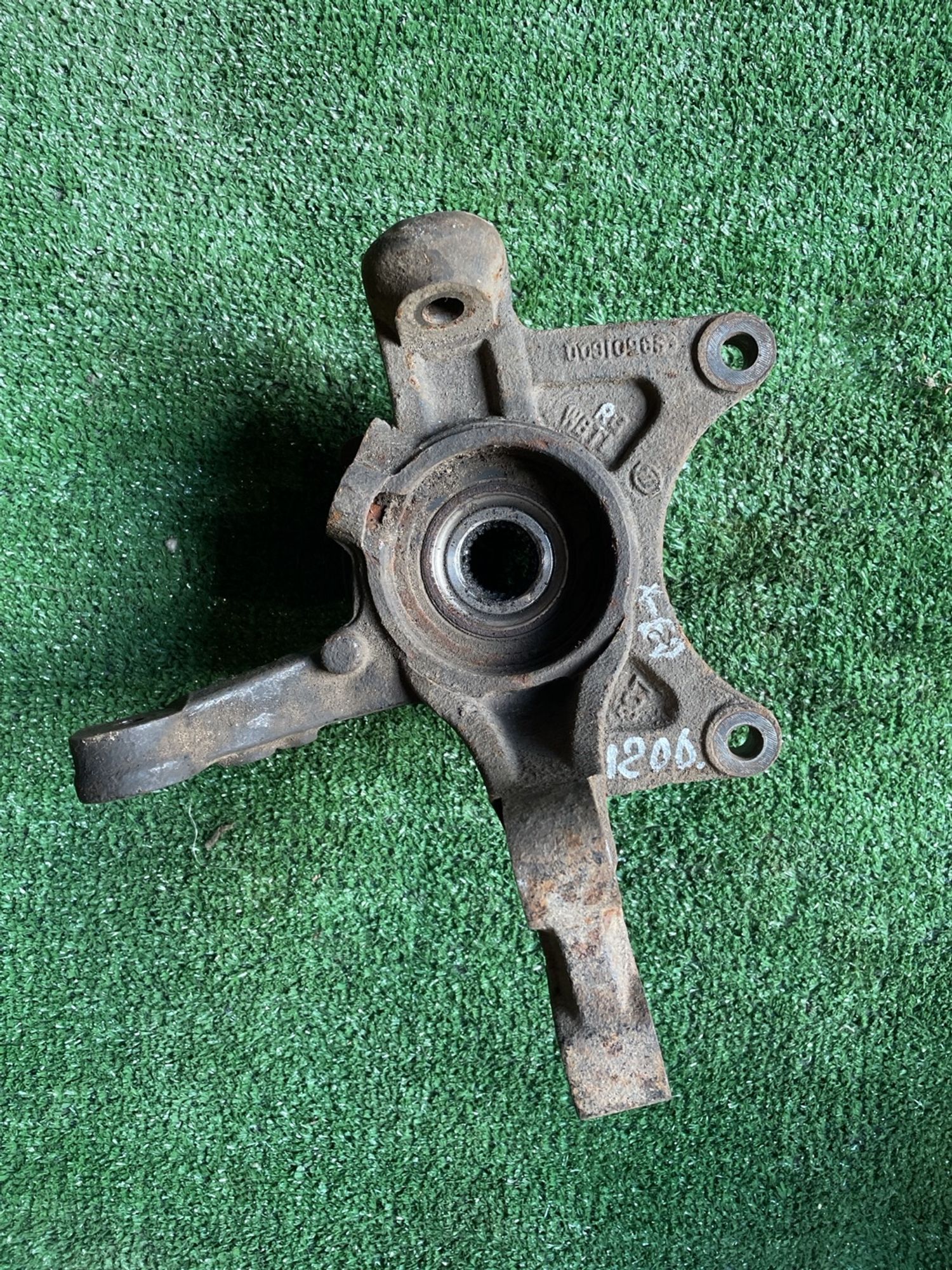 https://gcs.partsauto.market/rn-stockpro.appspot.com/thmbs/userImages/f92b14355489e3b224da6399a17e0798/part/c8e46634-16e6-4ea7-b790-b388cb1ac46b_1747038086465.jpg