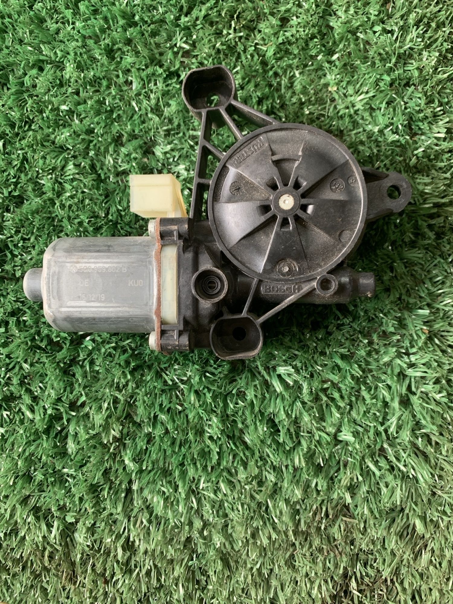 https://gcs.partsauto.market/rn-stockpro.appspot.com/thmbs/userImages/f92b14355489e3b224da6399a17e0798/part/c91d90b2-ac2c-4308-9c79-5f049eda0974_1749992738963.jpg