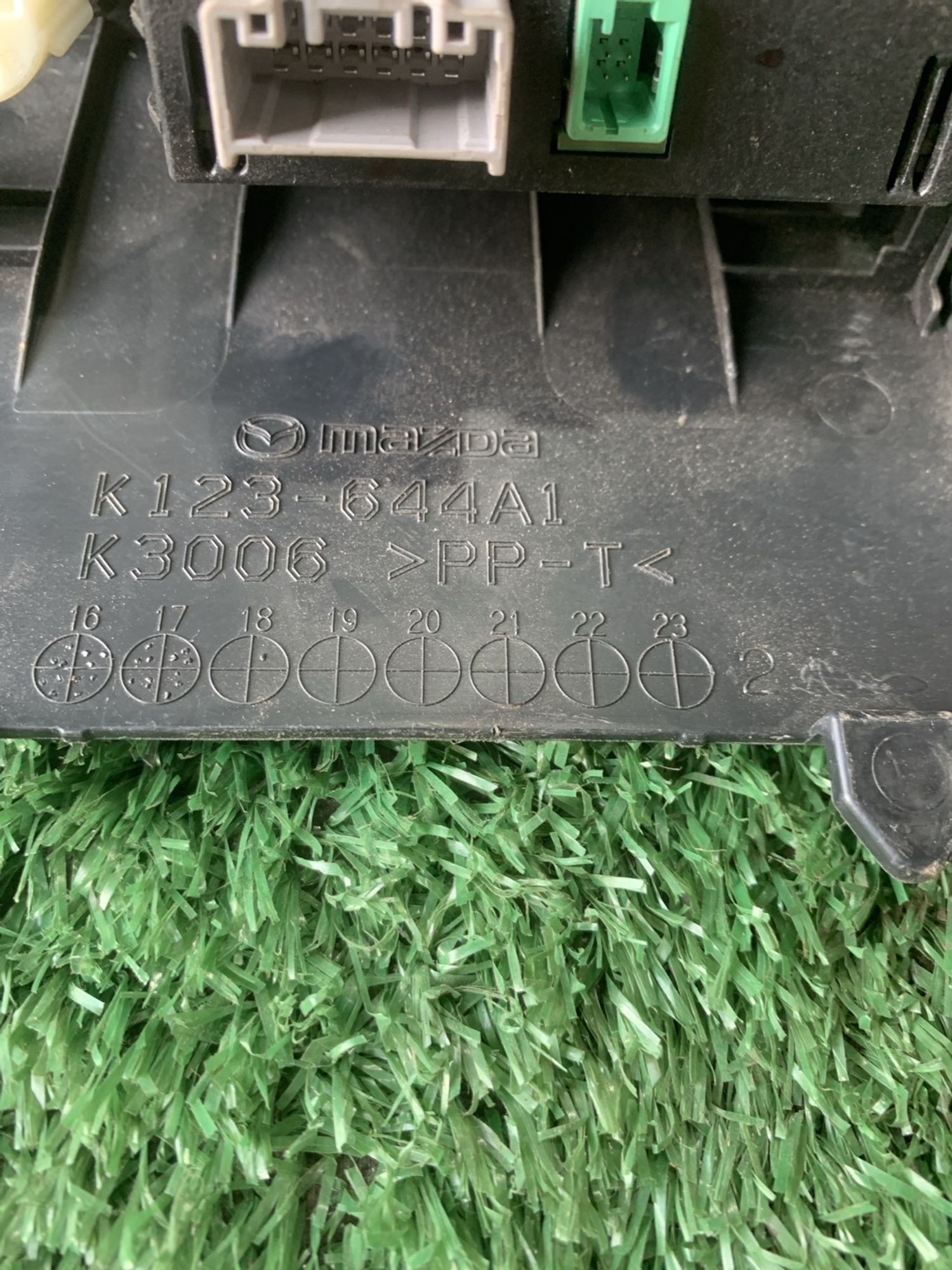 https://gcs.partsauto.market/rn-stockpro.appspot.com/thmbs/userImages/f92b14355489e3b224da6399a17e0798/part/cbe2140d-9cab-4f20-b4b2-b2b811d83916_1750426091722.jpg