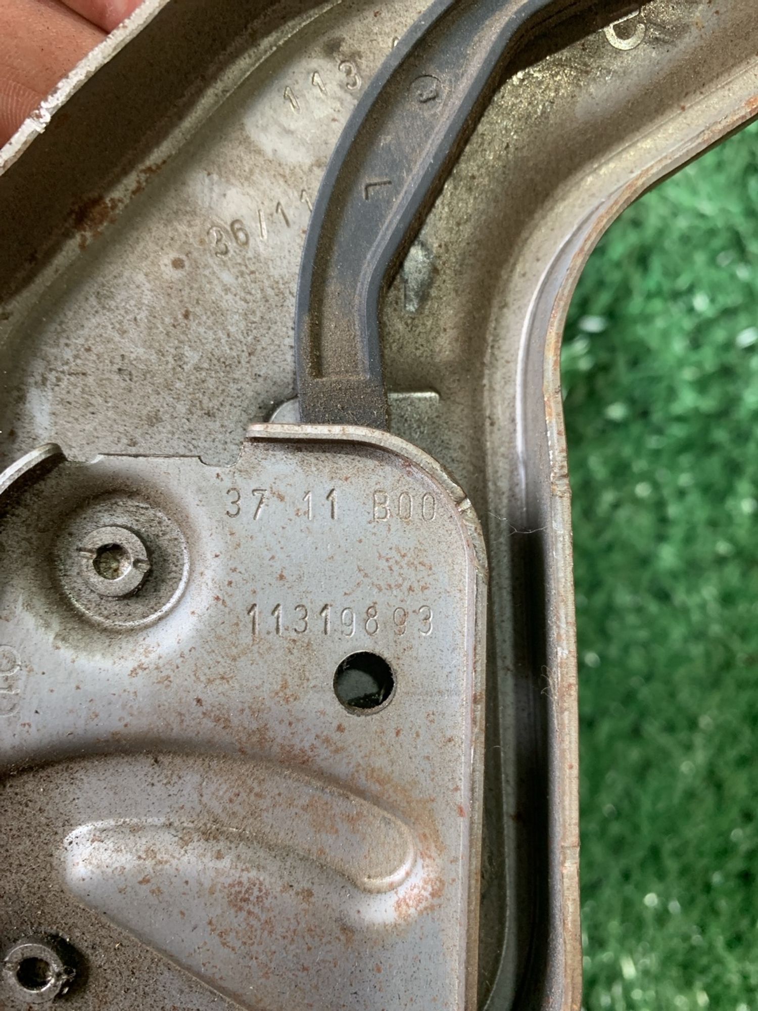 https://gcs.partsauto.market/rn-stockpro.appspot.com/thmbs/userImages/f92b14355489e3b224da6399a17e0798/part/cc26e897-e345-4321-ab22-e1cbd1ac48b6_1748928806774.jpg