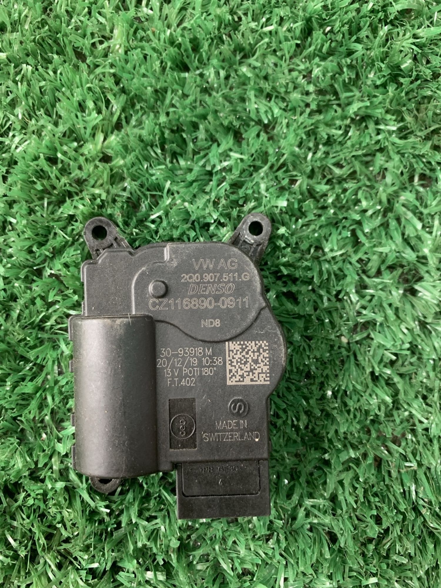 https://gcs.partsauto.market/rn-stockpro.appspot.com/thmbs/userImages/f92b14355489e3b224da6399a17e0798/part/ce48fef7-b95b-4ca9-be6e-93a4af56abf4_1749978977079.jpg