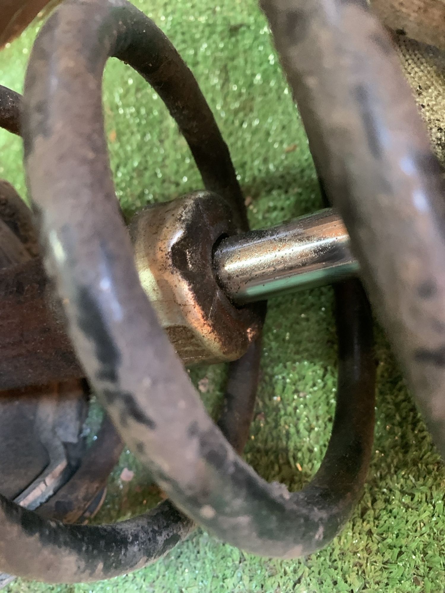 https://gcs.partsauto.market/rn-stockpro.appspot.com/thmbs/userImages/f92b14355489e3b224da6399a17e0798/part/cf80f61e-316a-4030-91d2-9a98d7c834c2_1748005700488.jpg