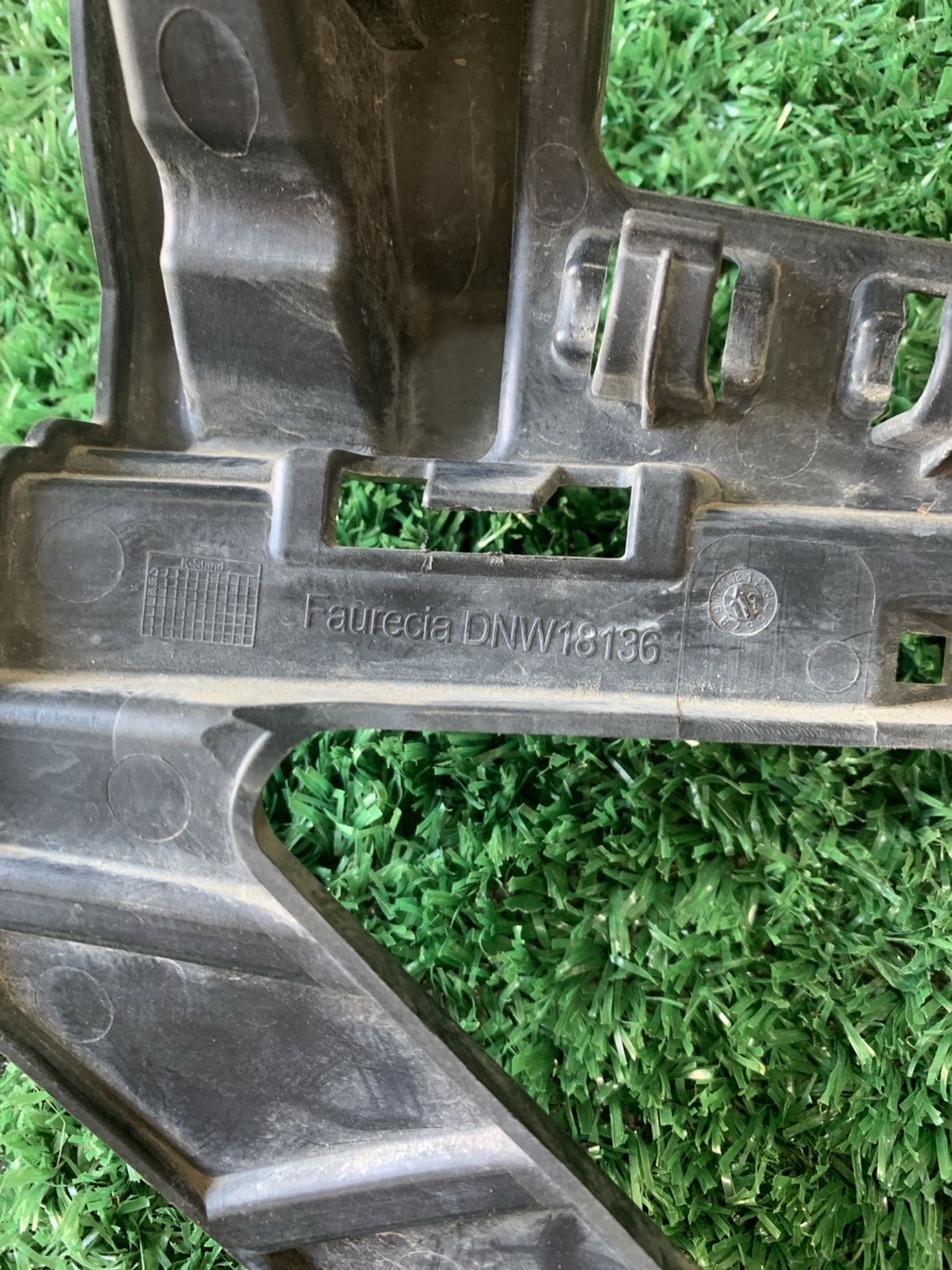 https://gcs.partsauto.market/rn-stockpro.appspot.com/thmbs/userImages/f92b14355489e3b224da6399a17e0798/part/d09ca9ed-d1f7-4ac6-9334-afabd39abdda_1749974547298.jpg