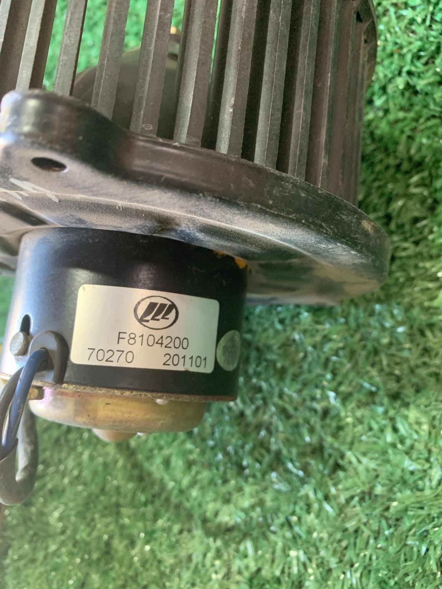 https://gcs.partsauto.market/rn-stockpro.appspot.com/thmbs/userImages/f92b14355489e3b224da6399a17e0798/part/d0e2cdef-5ff9-475d-bf21-a0197dfaa87a_1748940638826.jpg