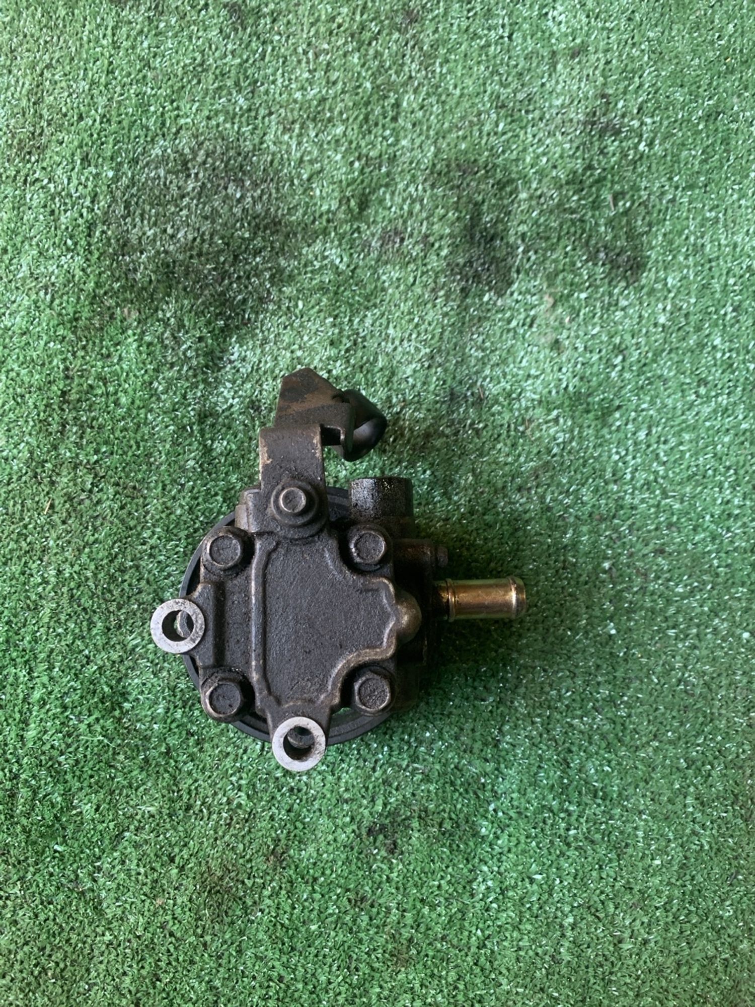 https://gcs.partsauto.market/rn-stockpro.appspot.com/thmbs/userImages/f92b14355489e3b224da6399a17e0798/part/d15c0171-3f47-455f-971b-ca74a25c98c3_1748260272145.jpg