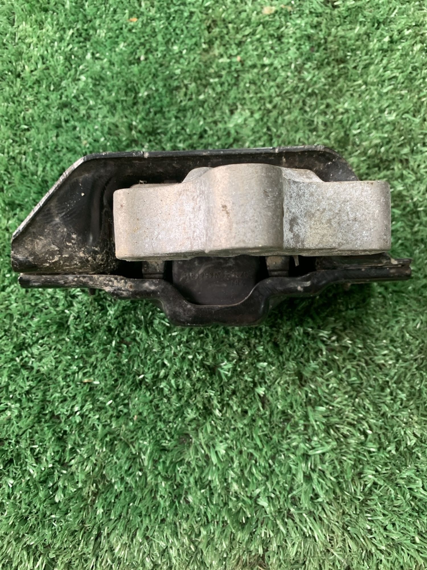 https://gcs.partsauto.market/rn-stockpro.appspot.com/thmbs/userImages/f92b14355489e3b224da6399a17e0798/part/d3d3ddf0-6ee1-40b0-a642-967bfdaed9d7_1749984735548.jpg