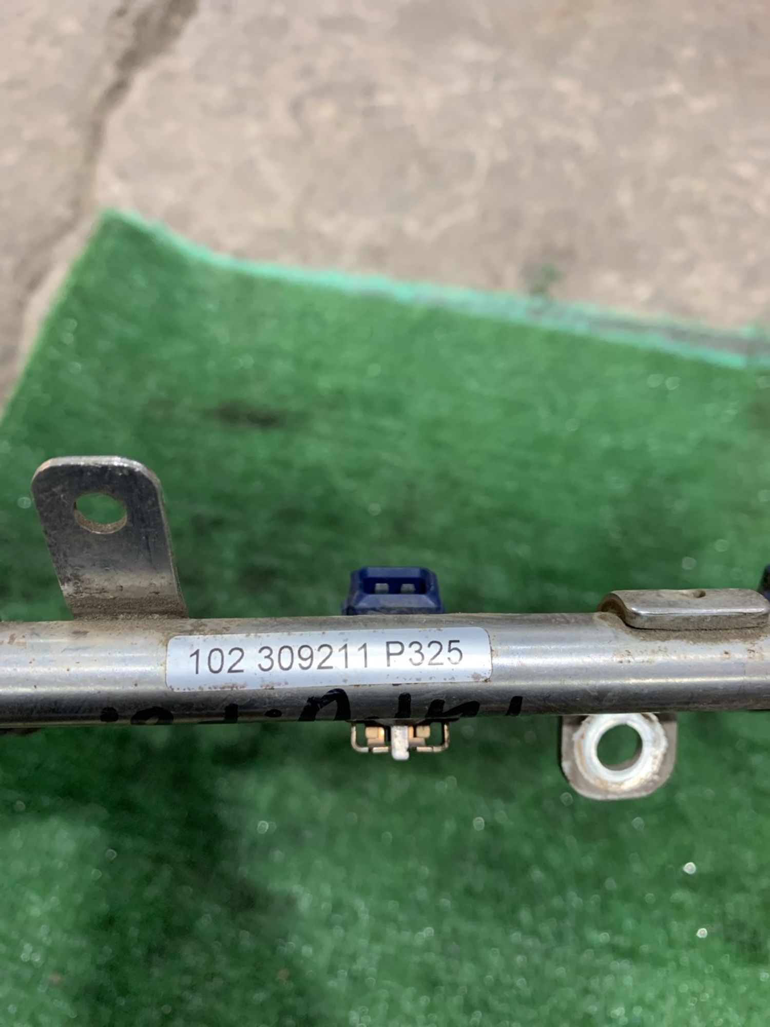 https://gcs.partsauto.market/rn-stockpro.appspot.com/thmbs/userImages/f92b14355489e3b224da6399a17e0798/part/d3e99094-78f8-470c-a417-03f35a5d5c23_1747728072089.jpg