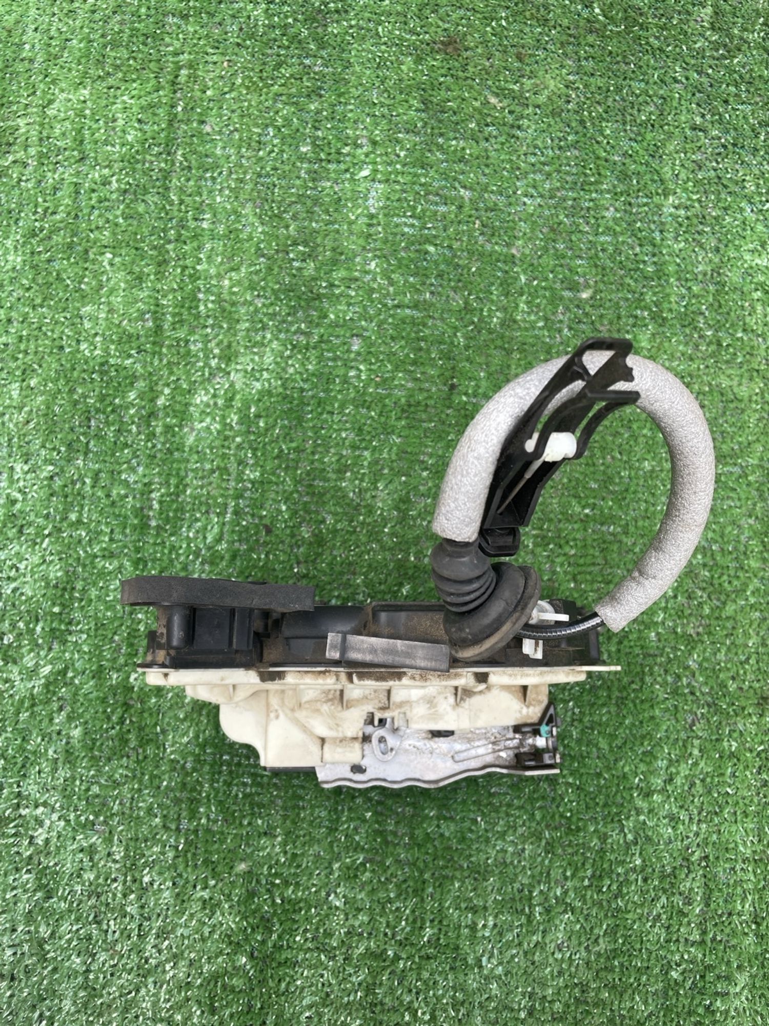 https://gcs.partsauto.market/rn-stockpro.appspot.com/thmbs/userImages/f92b14355489e3b224da6399a17e0798/part/d875db15-d463-4351-8157-303875a45b90_1747465921773.jpg