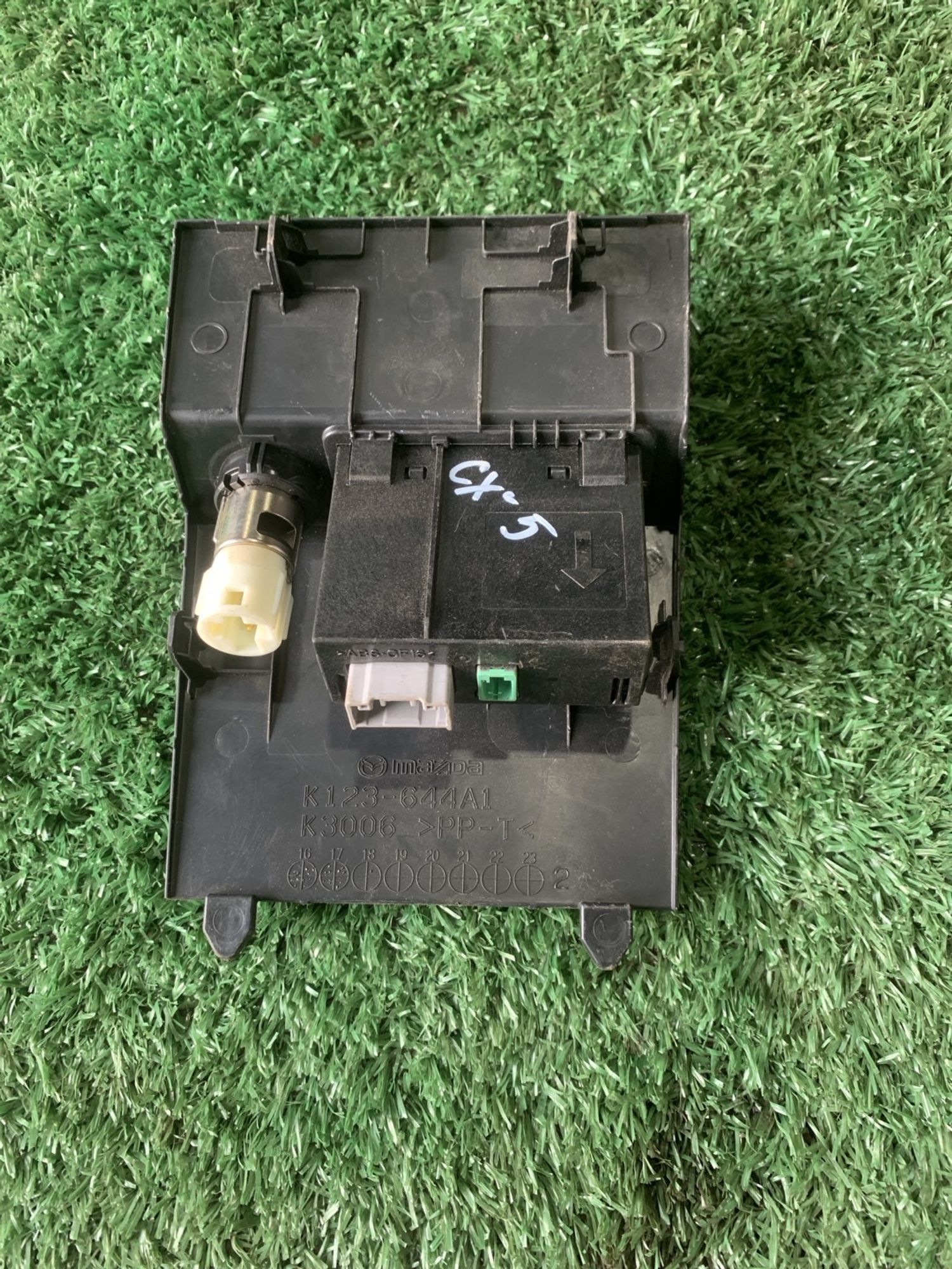 https://gcs.partsauto.market/rn-stockpro.appspot.com/thmbs/userImages/f92b14355489e3b224da6399a17e0798/part/dc9e1d09-d0ea-4e7d-a8c0-71f42eb7cbf1_1750426088500.jpg
