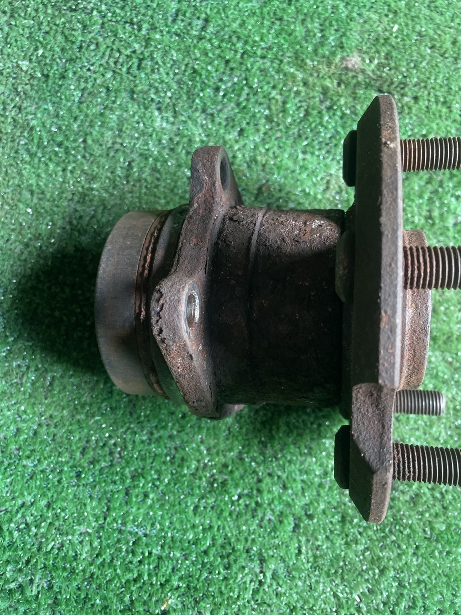https://gcs.partsauto.market/rn-stockpro.appspot.com/thmbs/userImages/f92b14355489e3b224da6399a17e0798/part/e2052231-876c-43e3-bf92-d881b2f0d372_1746625623114.jpg