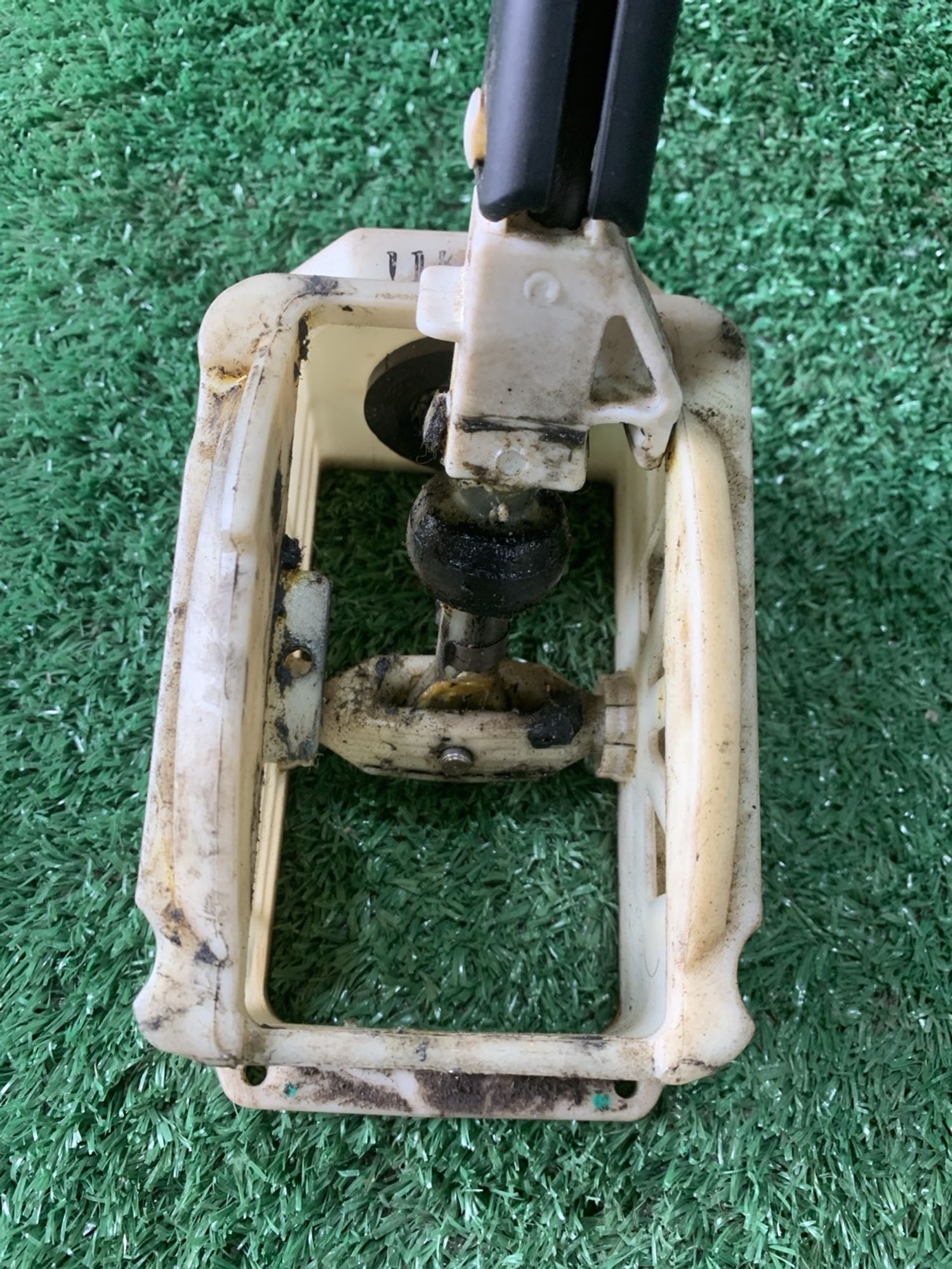 https://gcs.partsauto.market/rn-stockpro.appspot.com/thmbs/userImages/f92b14355489e3b224da6399a17e0798/part/e218b8aa-402a-473c-9415-47c52e835f4f_1749040075974.jpg