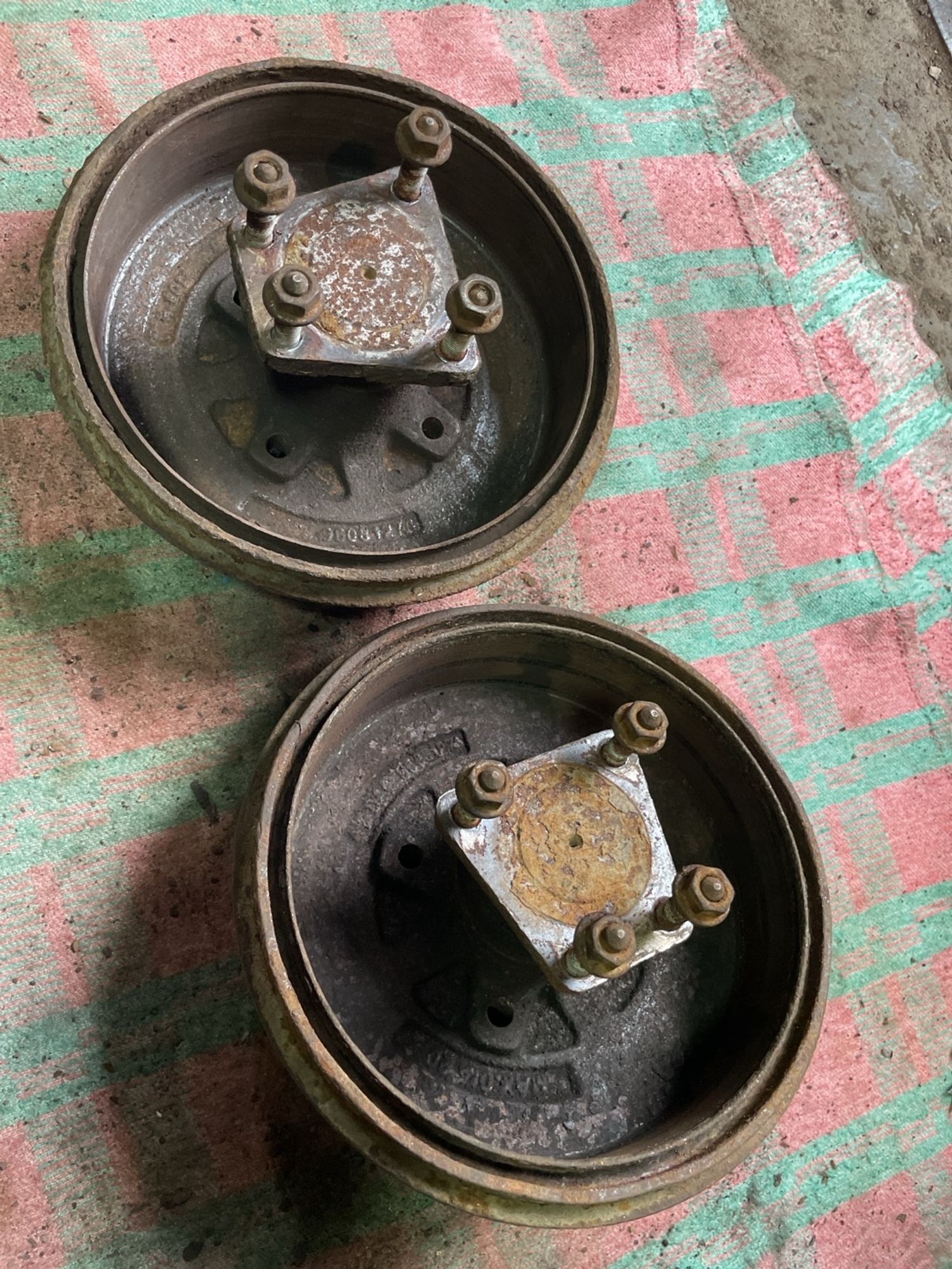 https://gcs.partsauto.market/rn-stockpro.appspot.com/thmbs/userImages/f92b14355489e3b224da6399a17e0798/part/e7394378-793a-46c8-a37c-7a000c01fe90_1746175114315.jpg
