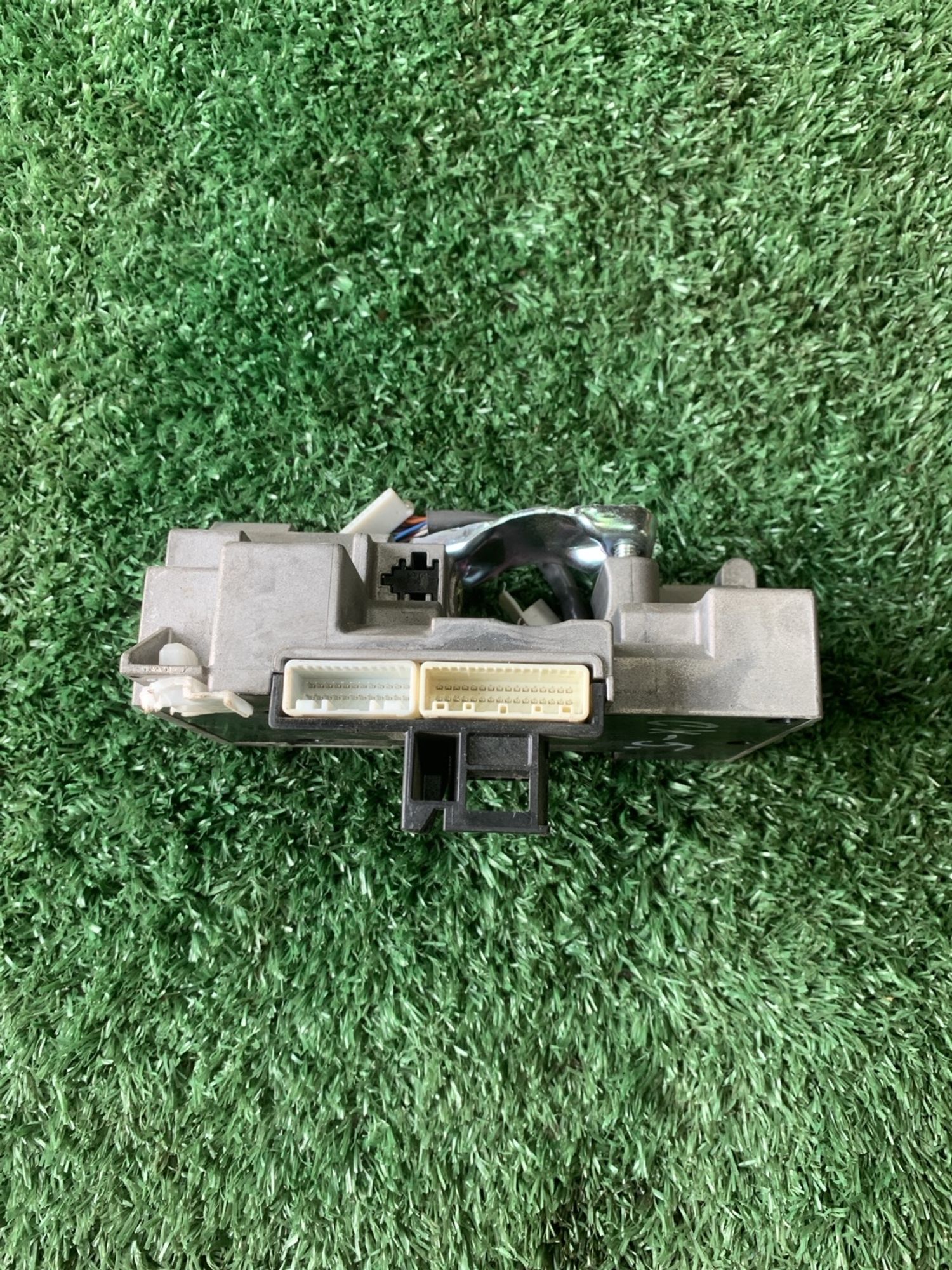https://gcs.partsauto.market/rn-stockpro.appspot.com/thmbs/userImages/f92b14355489e3b224da6399a17e0798/part/e98ad0b1-6962-4fed-a452-adc0fb9ccca9_1750424644992.jpg