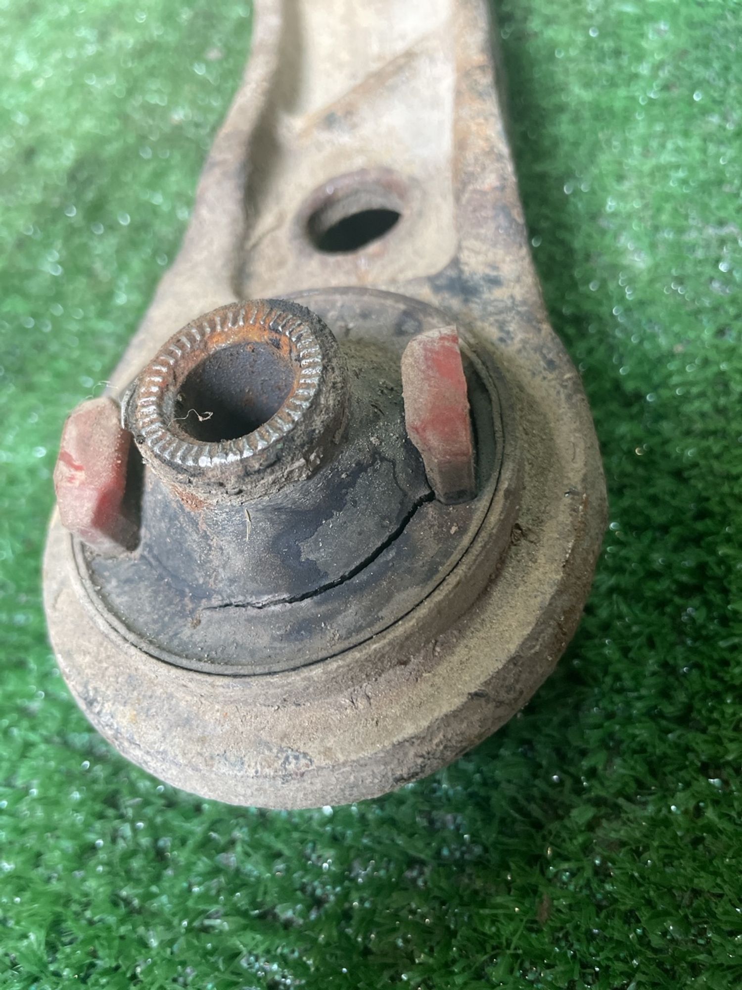 https://gcs.partsauto.market/rn-stockpro.appspot.com/thmbs/userImages/f92b14355489e3b224da6399a17e0798/part/ea8d8733-9e40-49ff-8f90-27d9b829c4a4_1746362299351.jpg