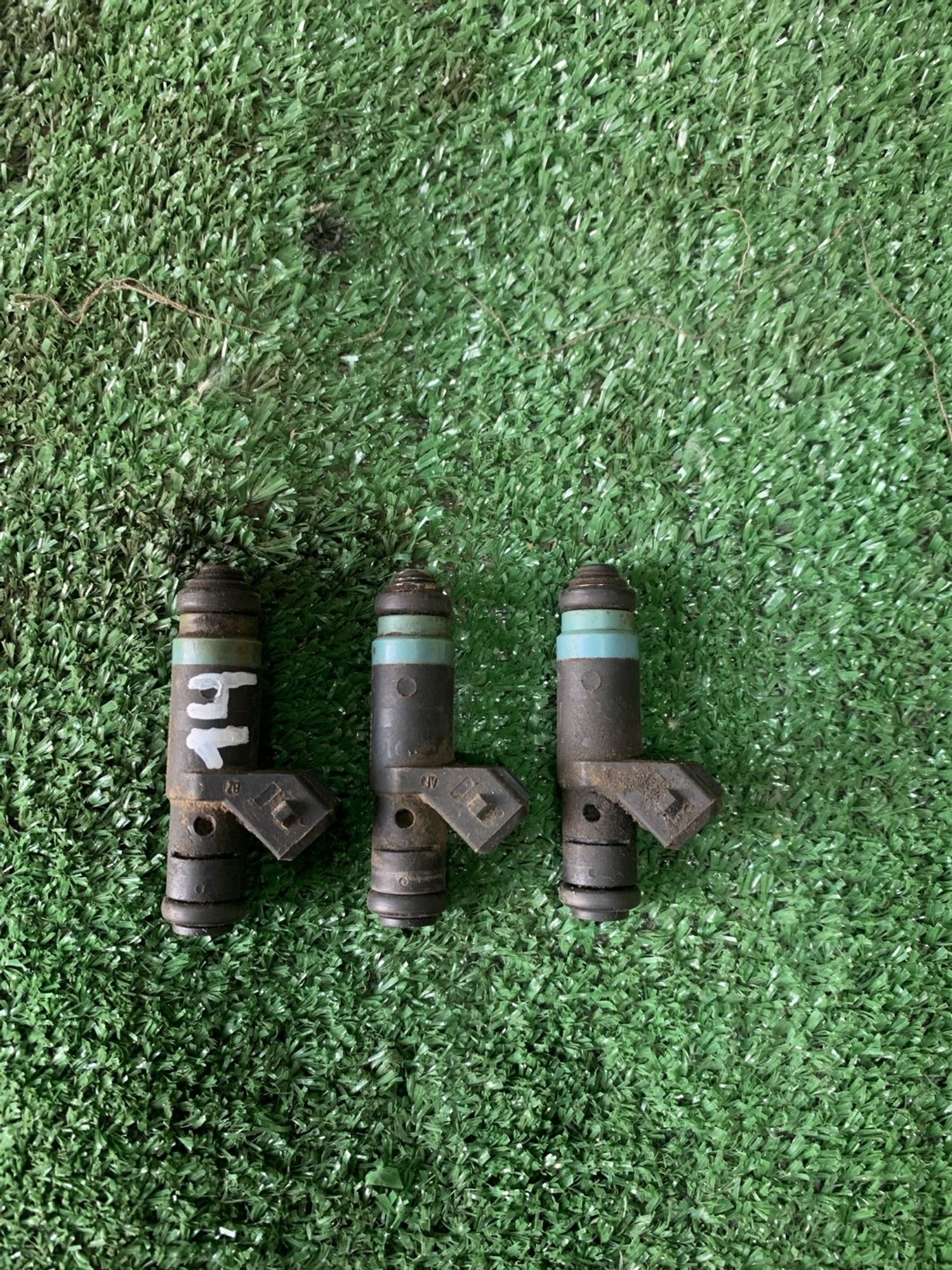 https://gcs.partsauto.market/rn-stockpro.appspot.com/thmbs/userImages/f92b14355489e3b224da6399a17e0798/part/eada8179-dada-4394-9196-7ae4b7bd03f5_1747820467823.jpg
