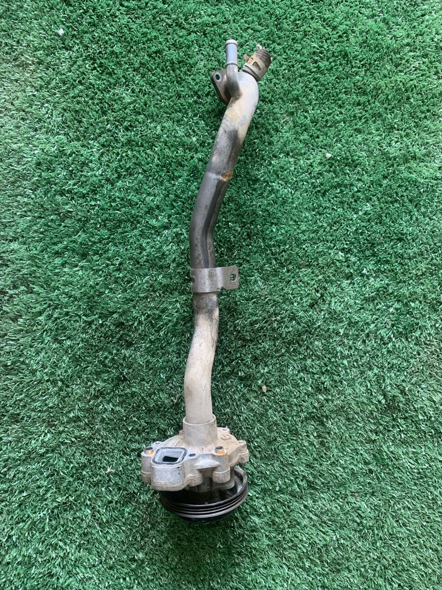 https://gcs.partsauto.market/rn-stockpro.appspot.com/thmbs/userImages/f92b14355489e3b224da6399a17e0798/part/ee1fca0f-843a-4d46-adb6-00ccd0356c70_1749818860735.jpg
