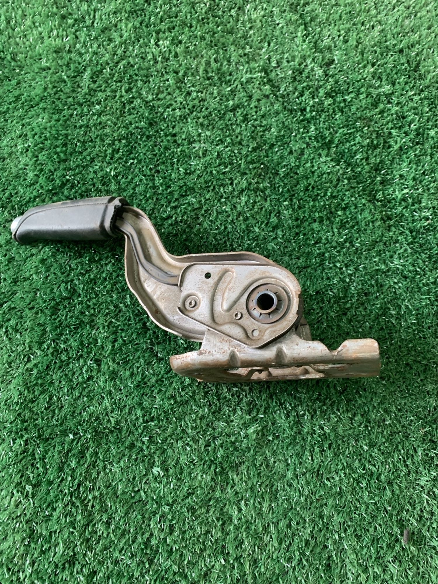 https://gcs.partsauto.market/rn-stockpro.appspot.com/thmbs/userImages/f92b14355489e3b224da6399a17e0798/part/f1de556c-8539-4101-906b-fd86edd4a3e1_1748928803649.jpg