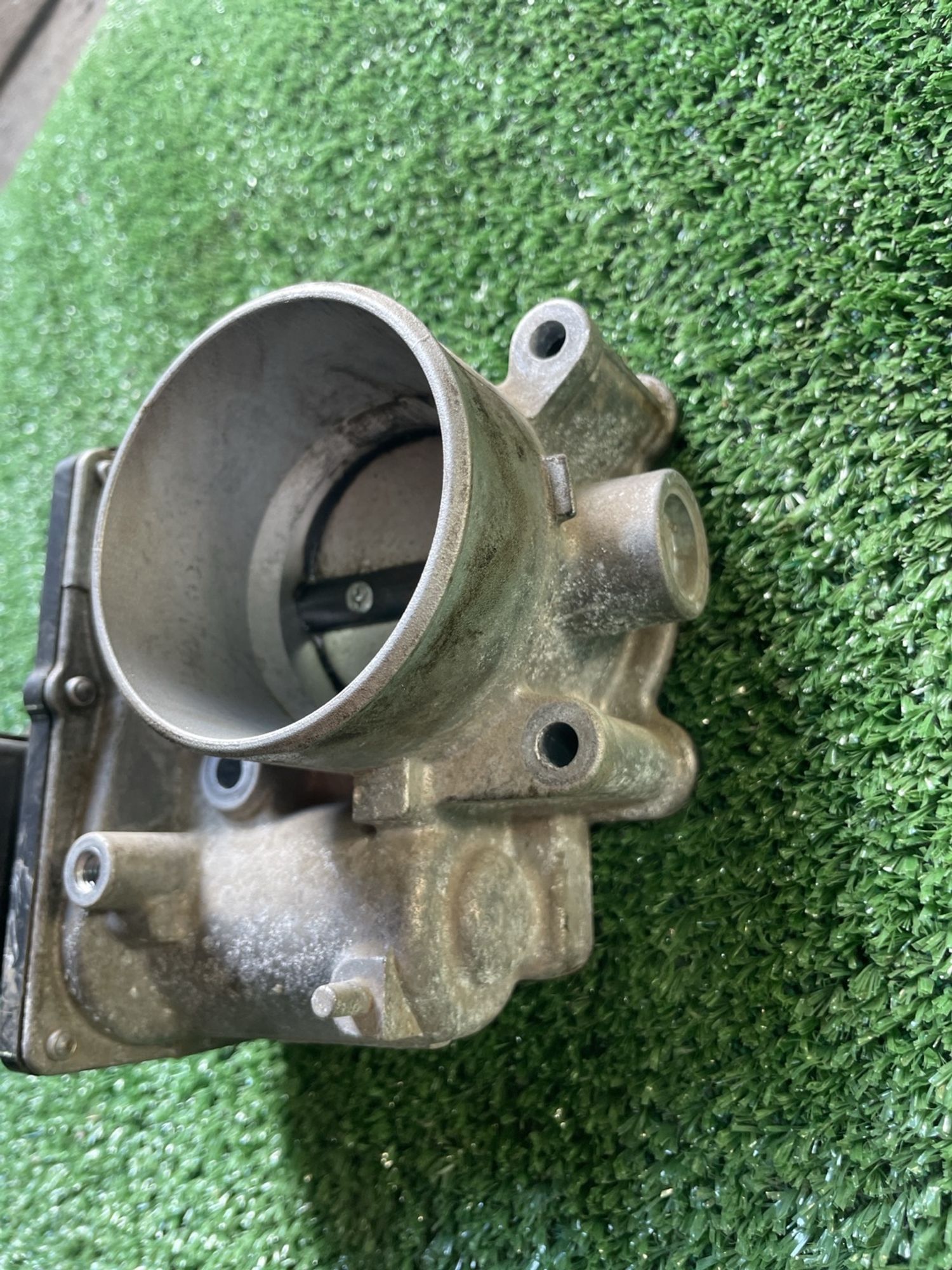 https://gcs.partsauto.market/rn-stockpro.appspot.com/thmbs/userImages/f92b14355489e3b224da6399a17e0798/part/f2c7ddbe-a829-403a-909f-cc08fffaf758_1746885386630.jpg