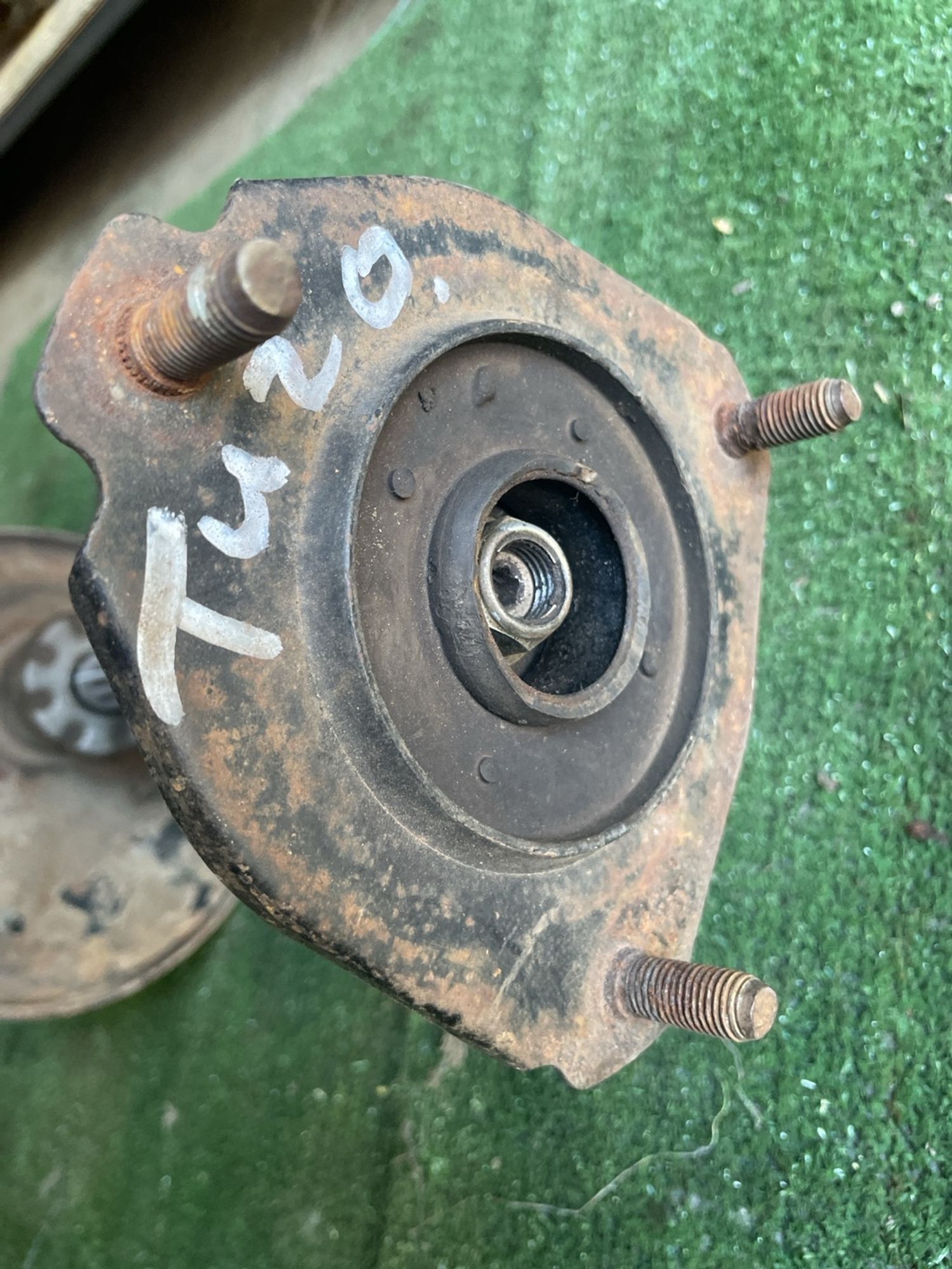 https://gcs.partsauto.market/rn-stockpro.appspot.com/thmbs/userImages/f92b14355489e3b224da6399a17e0798/part/f63a9dca-8305-45b6-ba37-6d2b4d1929d4_1747990594777.jpg