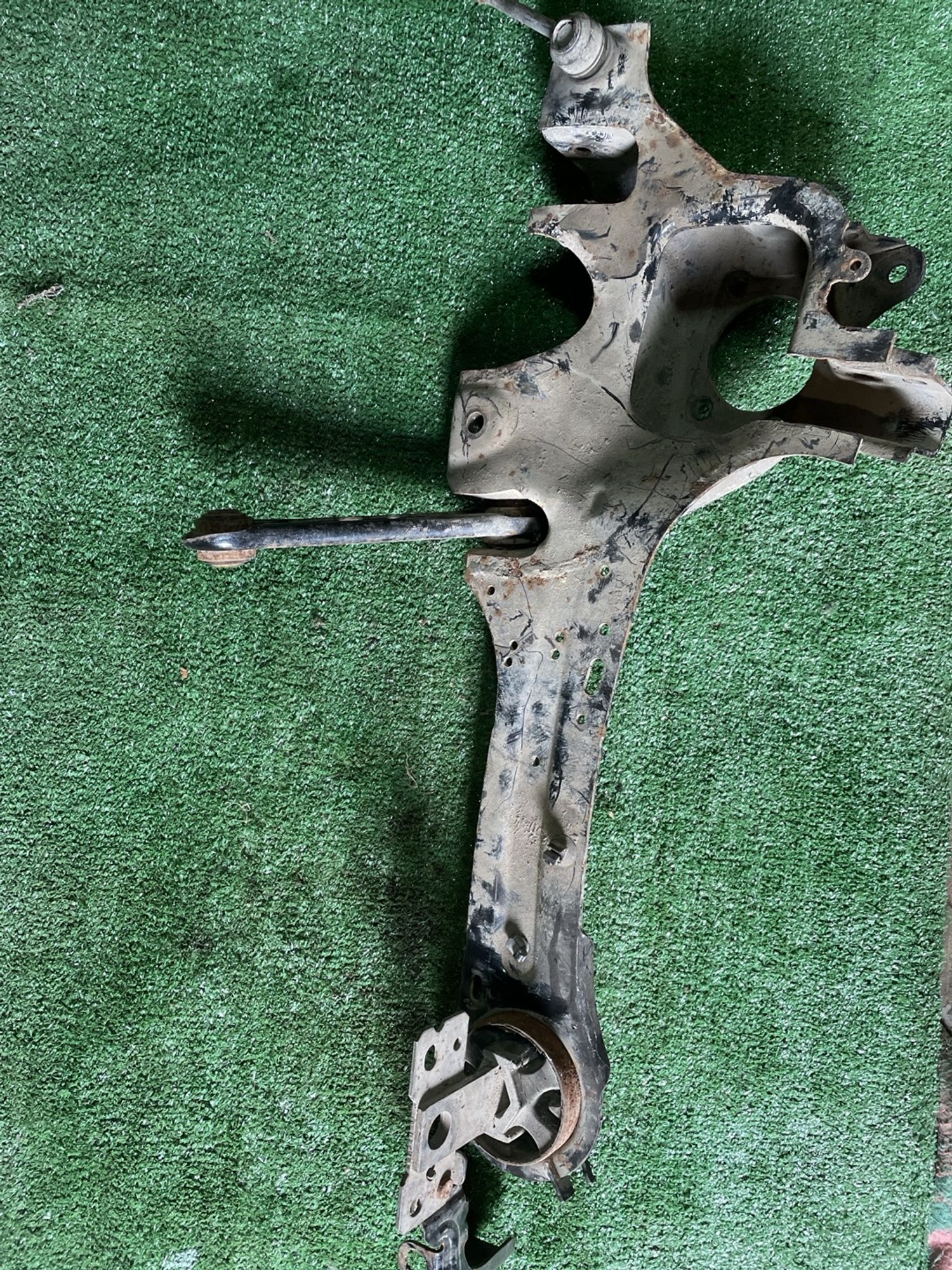 https://gcs.partsauto.market/rn-stockpro.appspot.com/thmbs/userImages/f92b14355489e3b224da6399a17e0798/part/f8052dce-b6f3-4d2b-b633-d15cae0b325a_1747205048701.jpg
