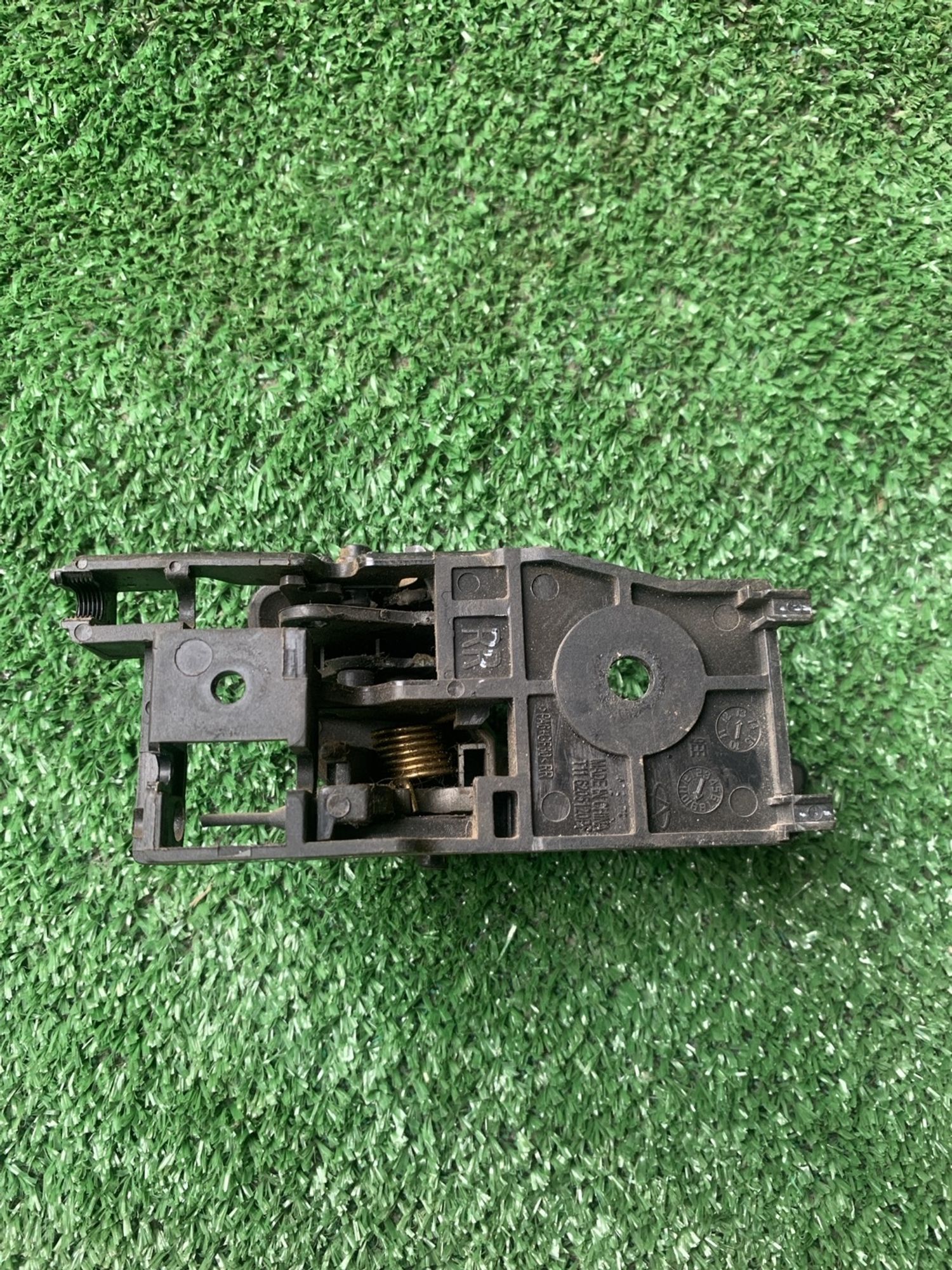 https://gcs.partsauto.market/rn-stockpro.appspot.com/thmbs/userImages/f92b14355489e3b224da6399a17e0798/part/f8832283-4ac0-4b31-bb44-3af49690d0ad_1747481693523.jpg