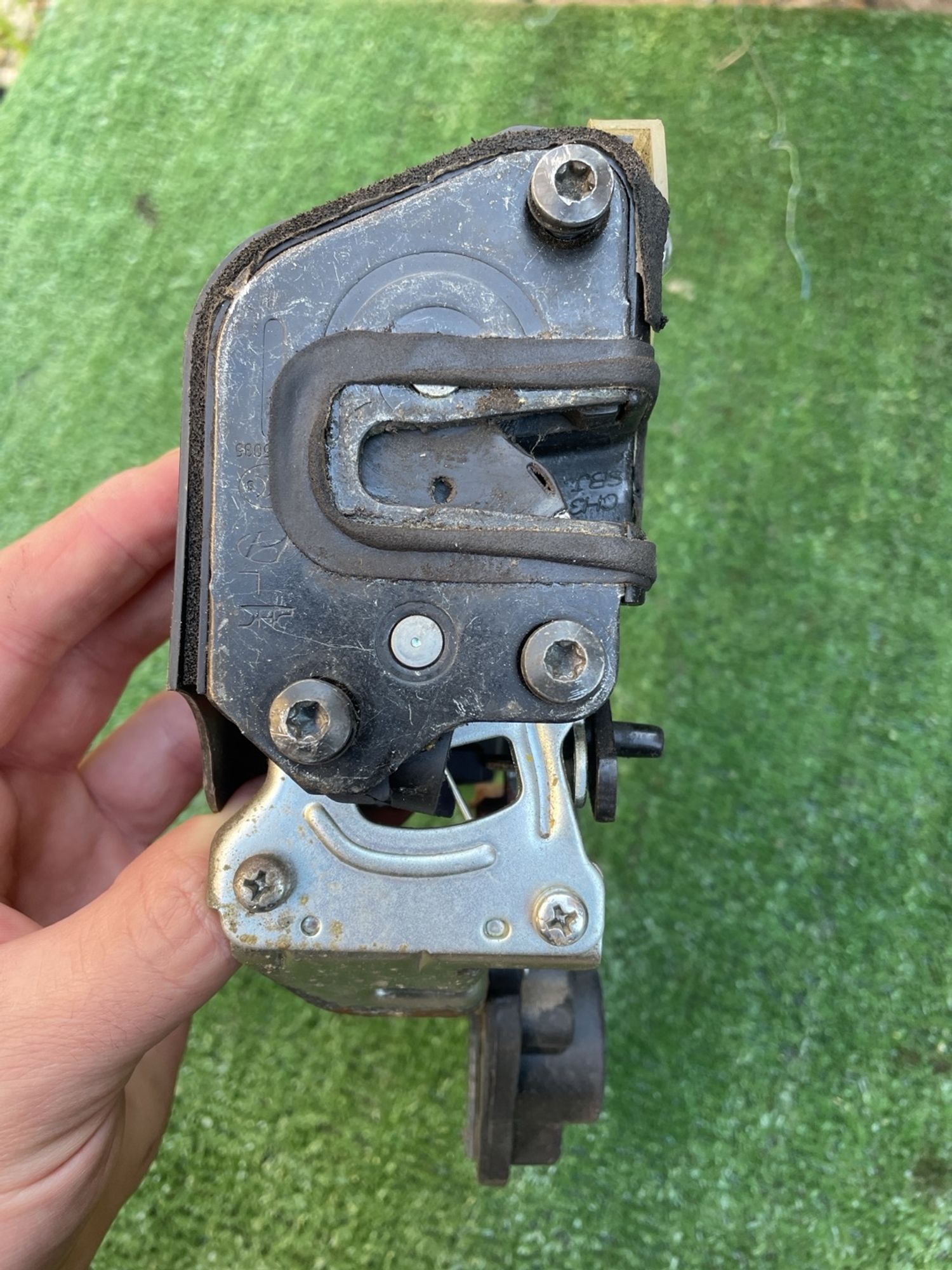 https://gcs.partsauto.market/rn-stockpro.appspot.com/thmbs/userImages/f92b14355489e3b224da6399a17e0798/part/f8ff32b7-4f8b-425b-a455-09e5eda0bda7_1747316749083.jpg
