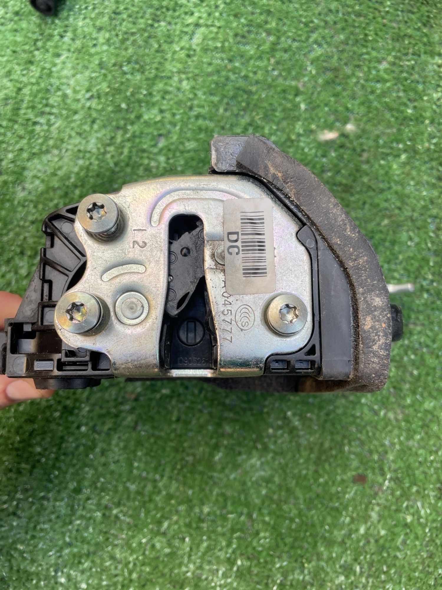 https://gcs.partsauto.market/rn-stockpro.appspot.com/thmbs/userImages/f92b14355489e3b224da6399a17e0798/part/fcf9bc99-dbc6-462c-bef2-610ecfca37cd_1747318565640.jpg