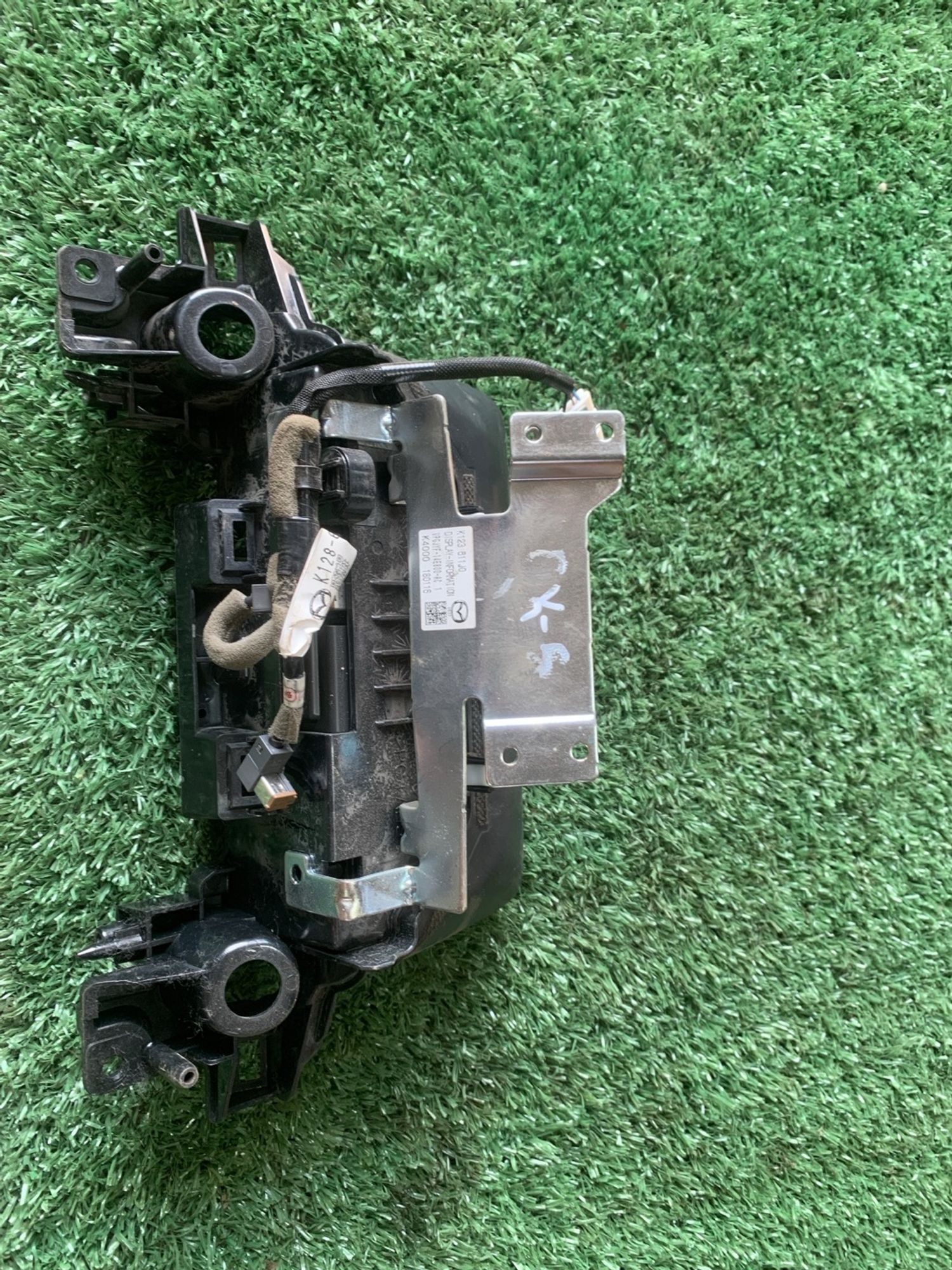 https://gcs.partsauto.market/rn-stockpro.appspot.com/thmbs/userImages/f92b14355489e3b224da6399a17e0798/part/ff20f72e-26d9-4476-83f2-43dc64514073_1750426861908.jpg